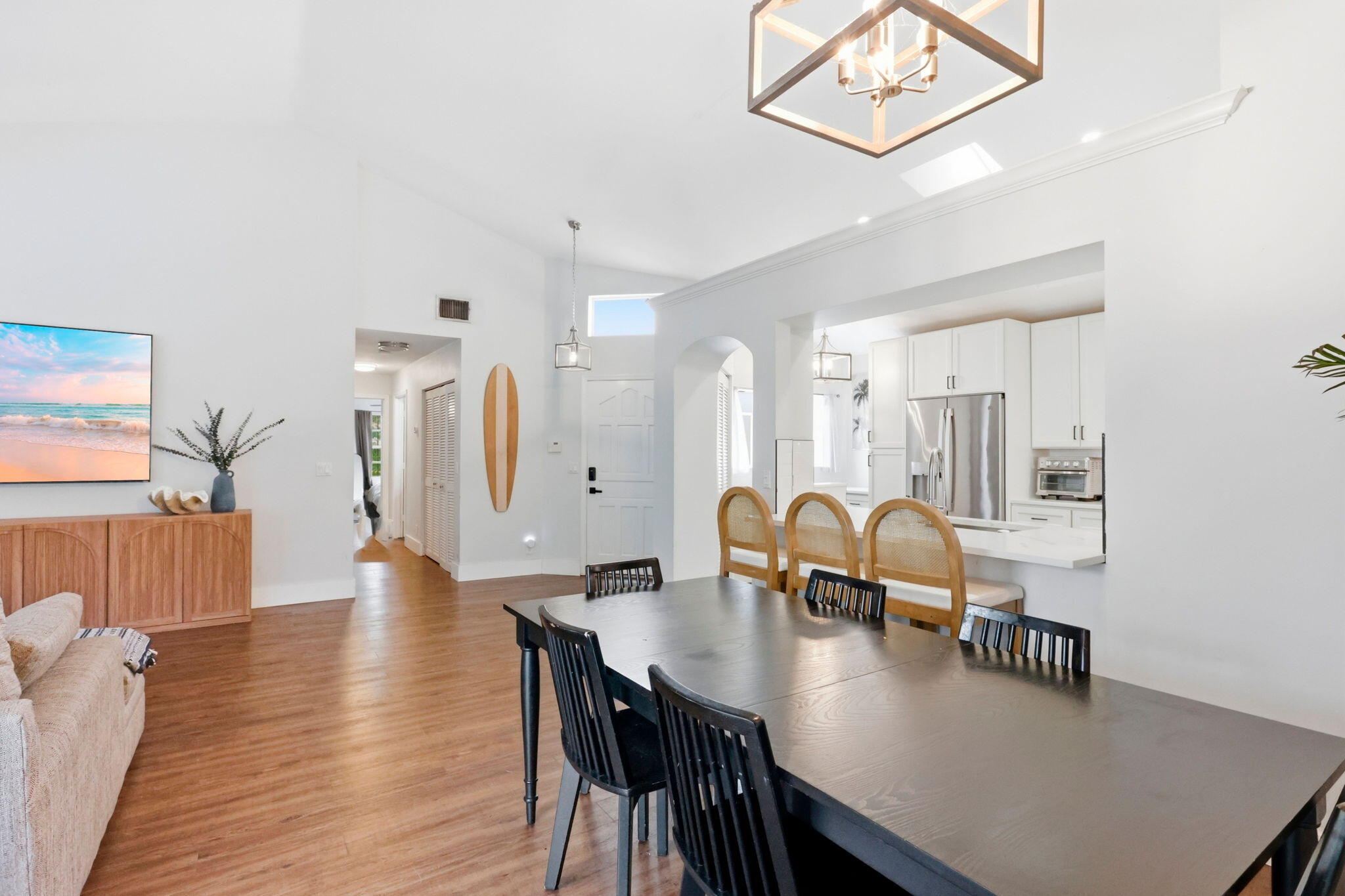 944 Dickens, West Palm Beach FL 33411