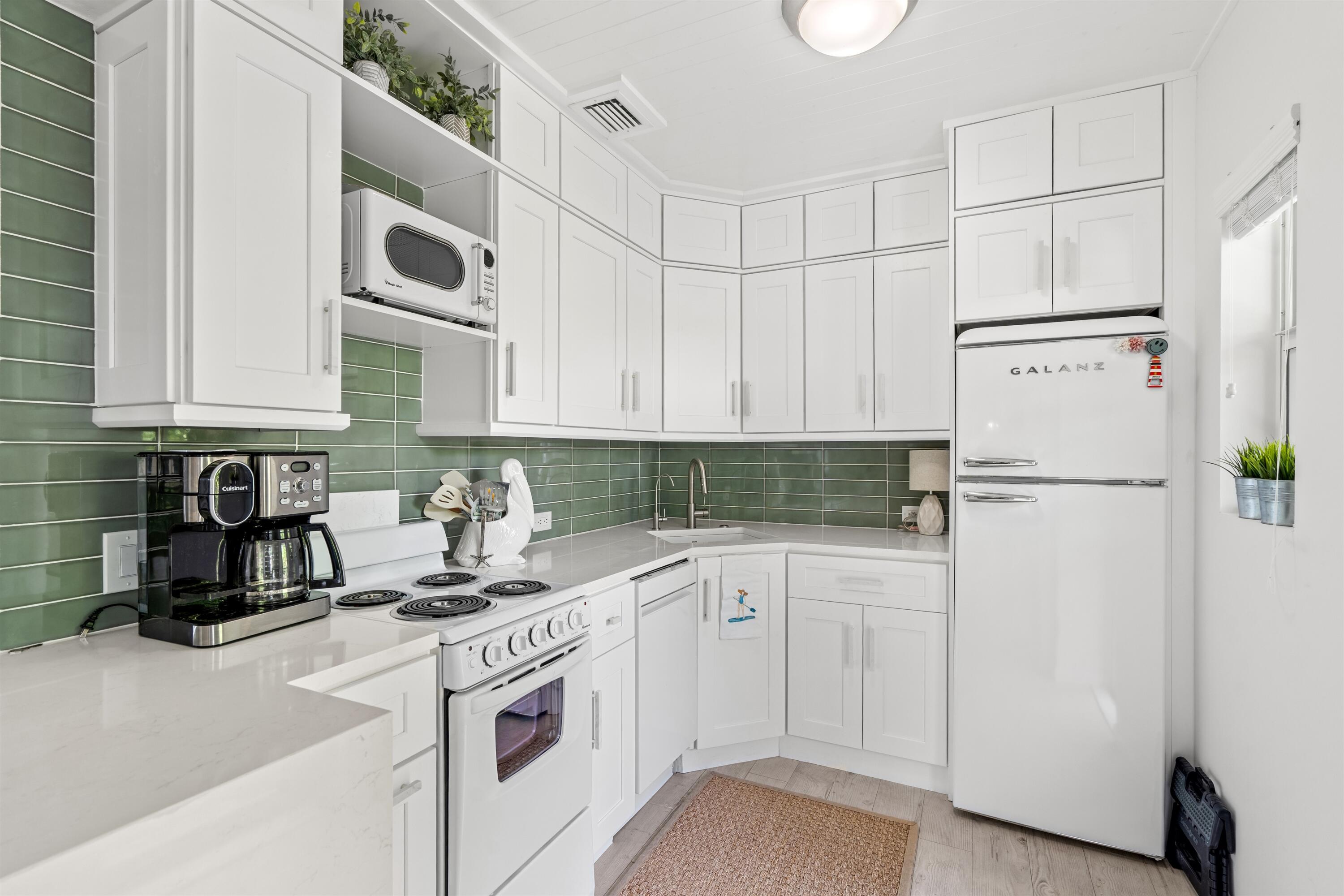 1025 CASUARINA #7, Delray Beach FL 33483