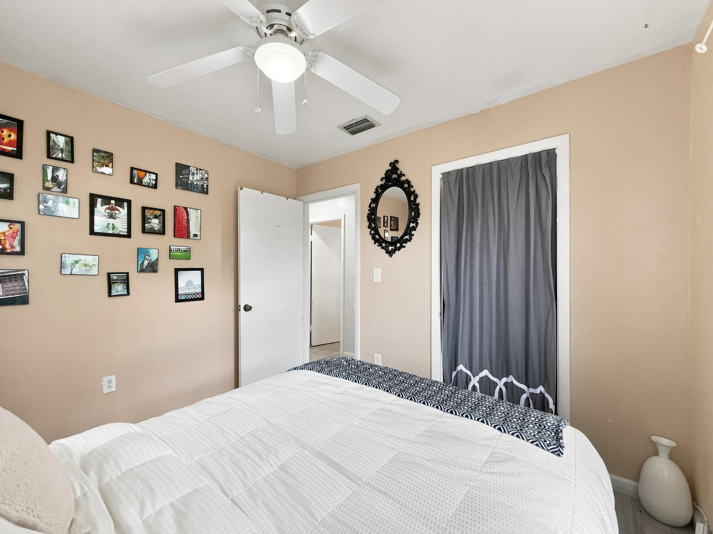 3239 DOLAN, Palm Springs FL 33406