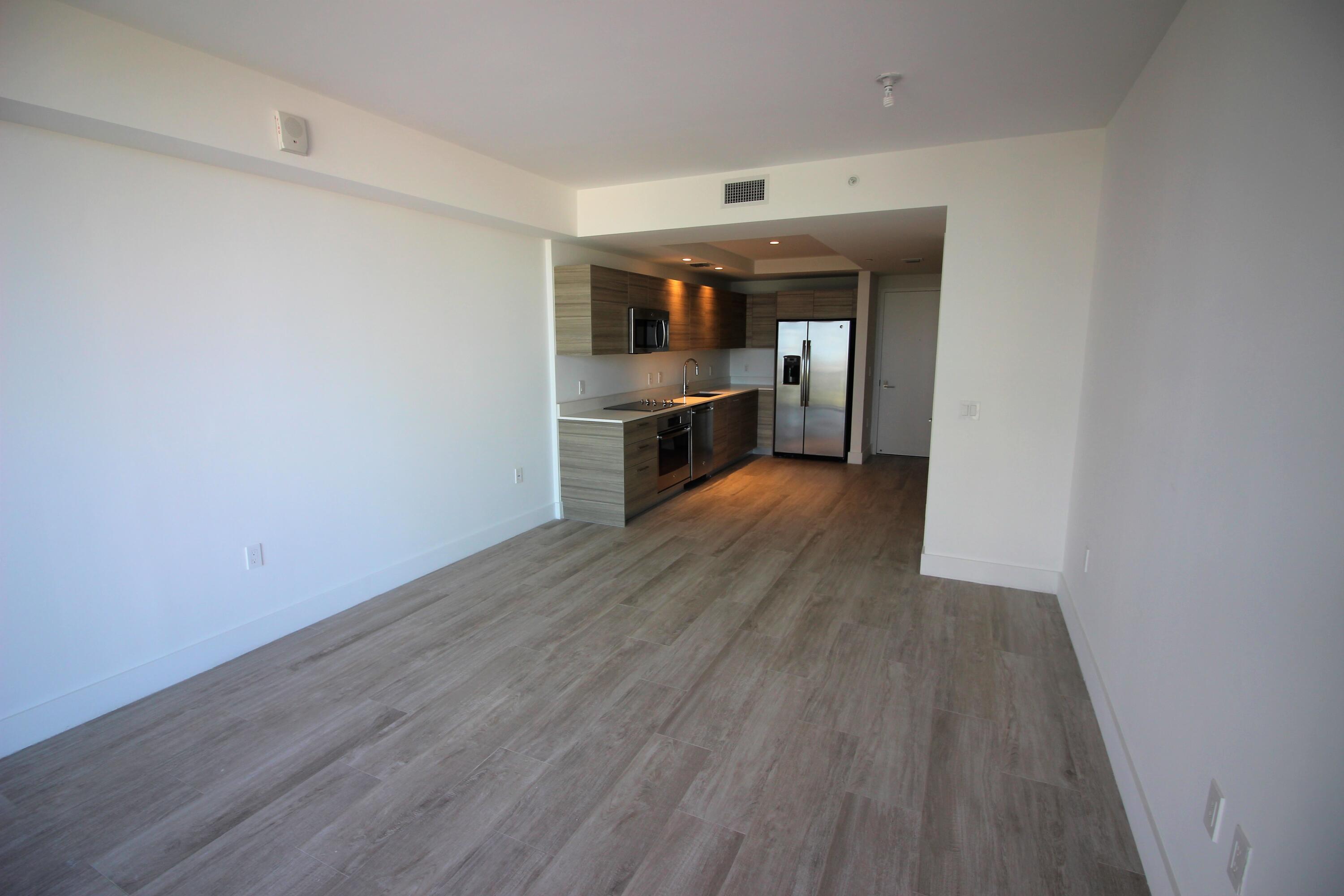 121 NE 34th #806A, Miami FL 33137