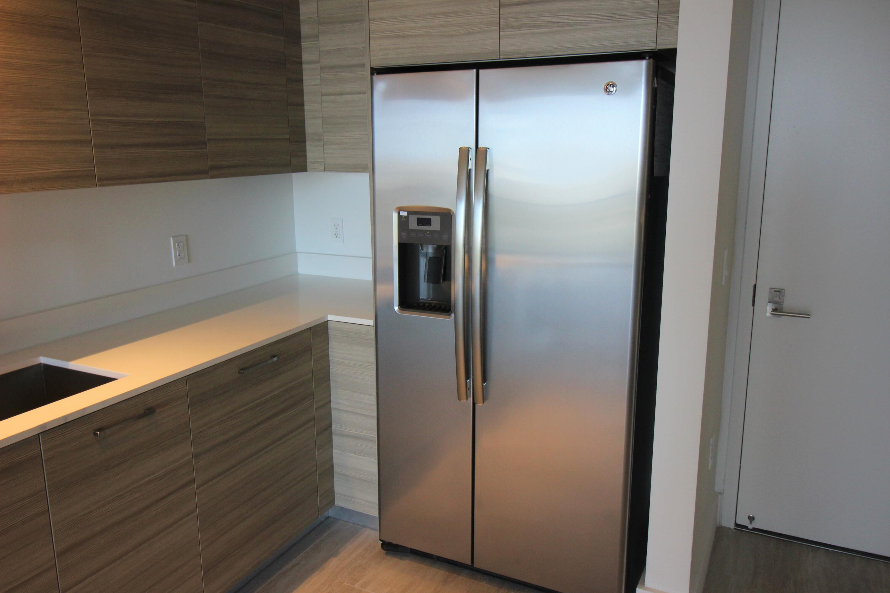 121 NE 34th #806A, Miami FL 33137