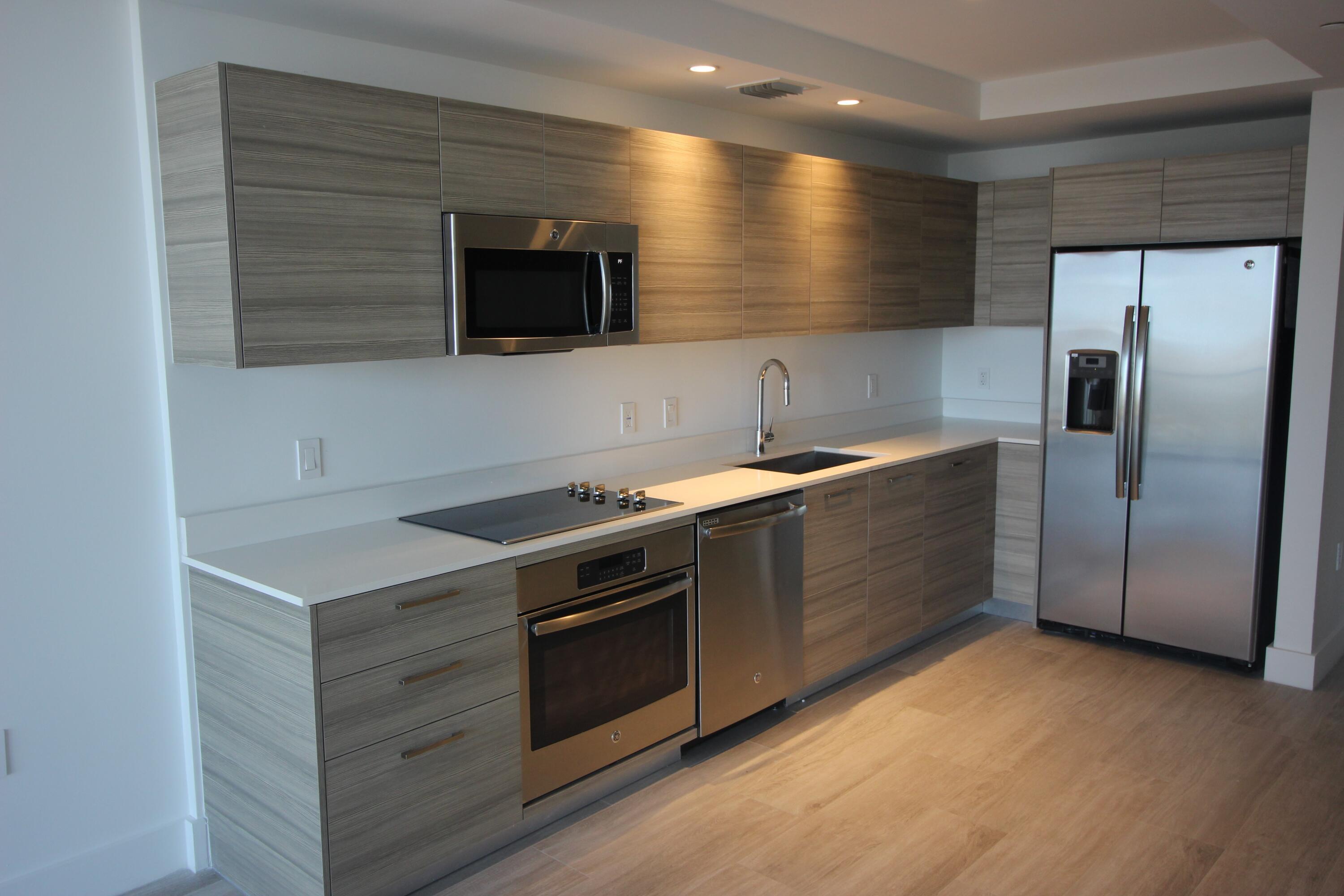 121 NE 34th #806A, Miami FL 33137