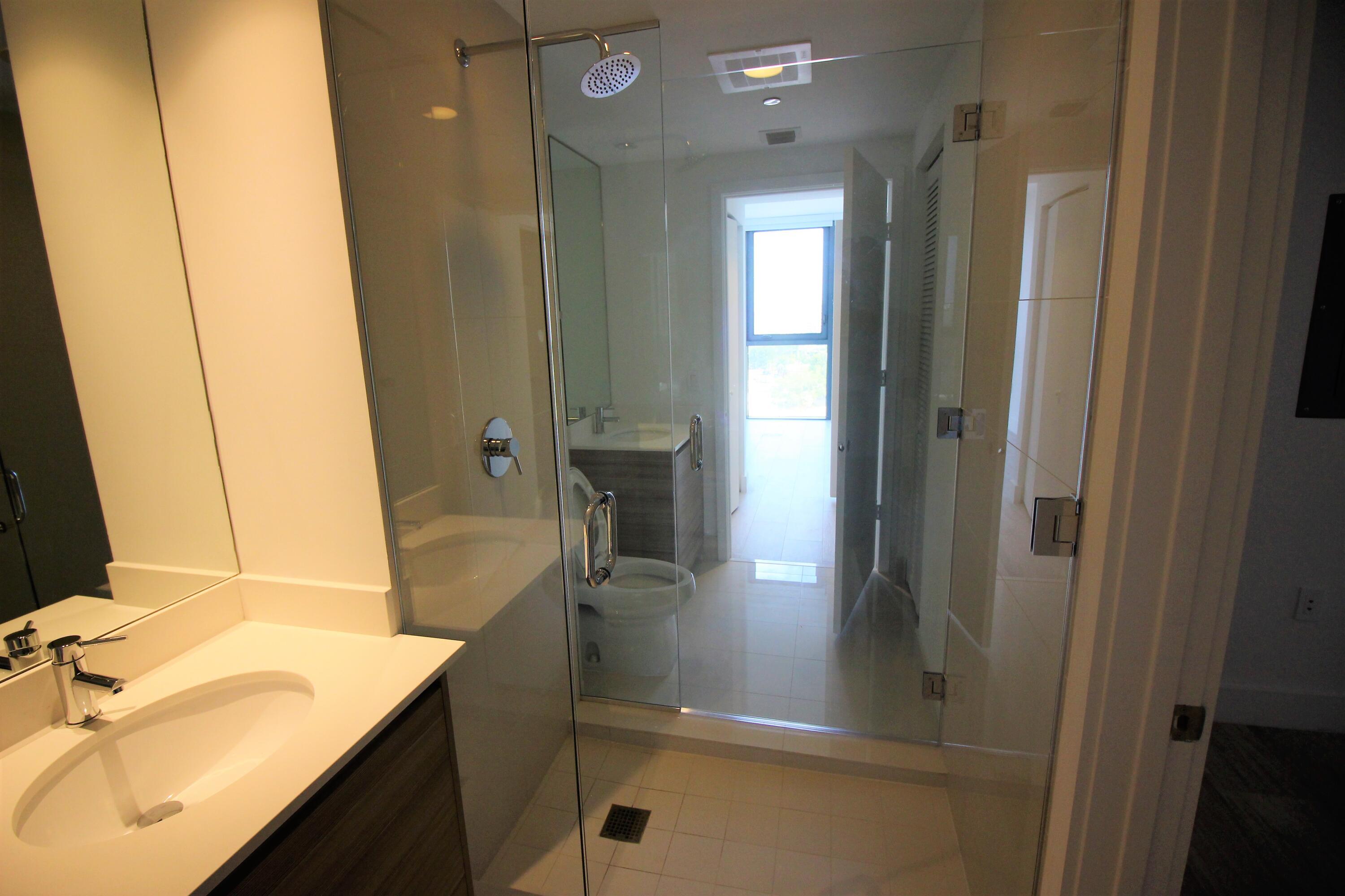 121 NE 34th #806A, Miami FL 33137
