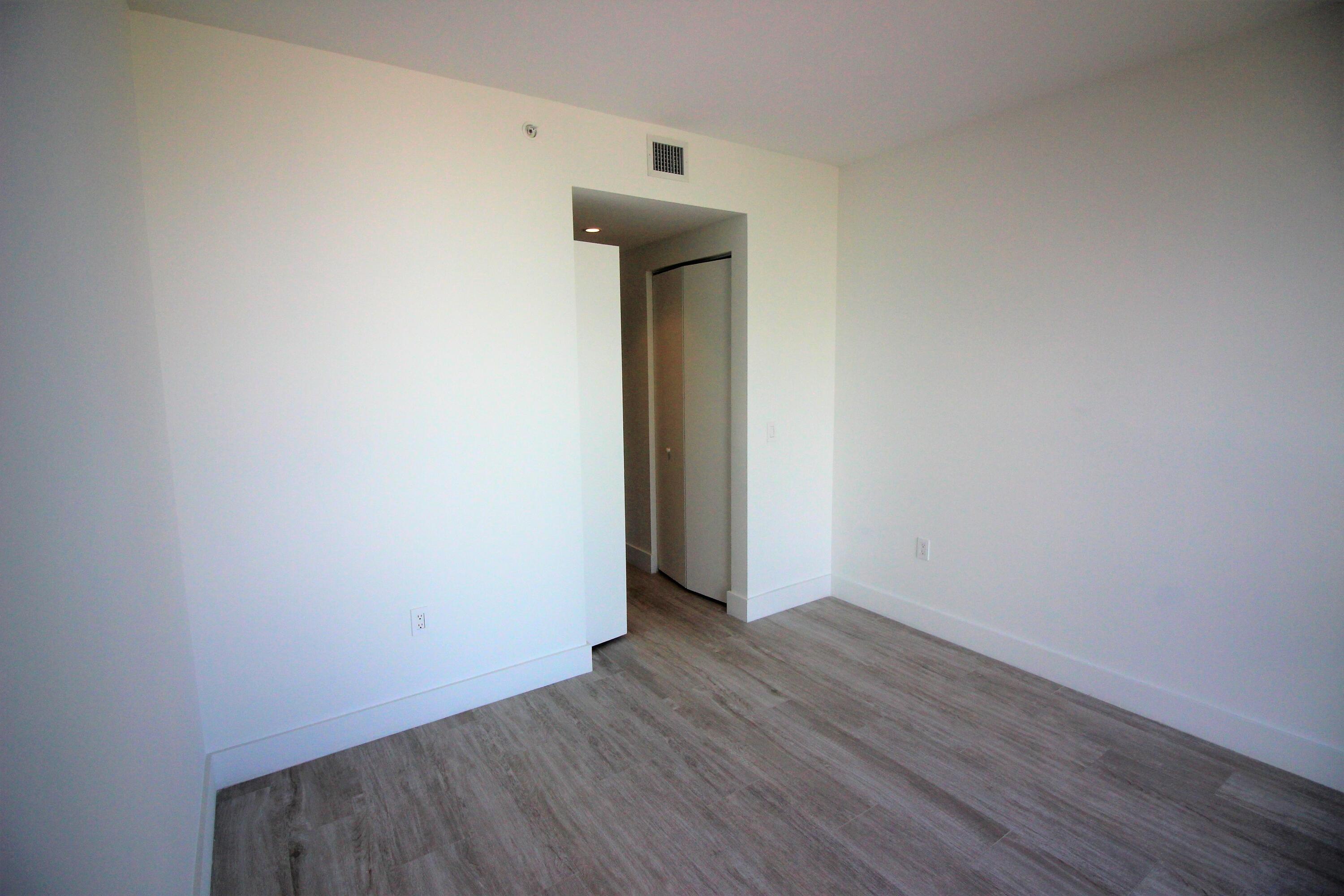 121 NE 34th #806A, Miami FL 33137