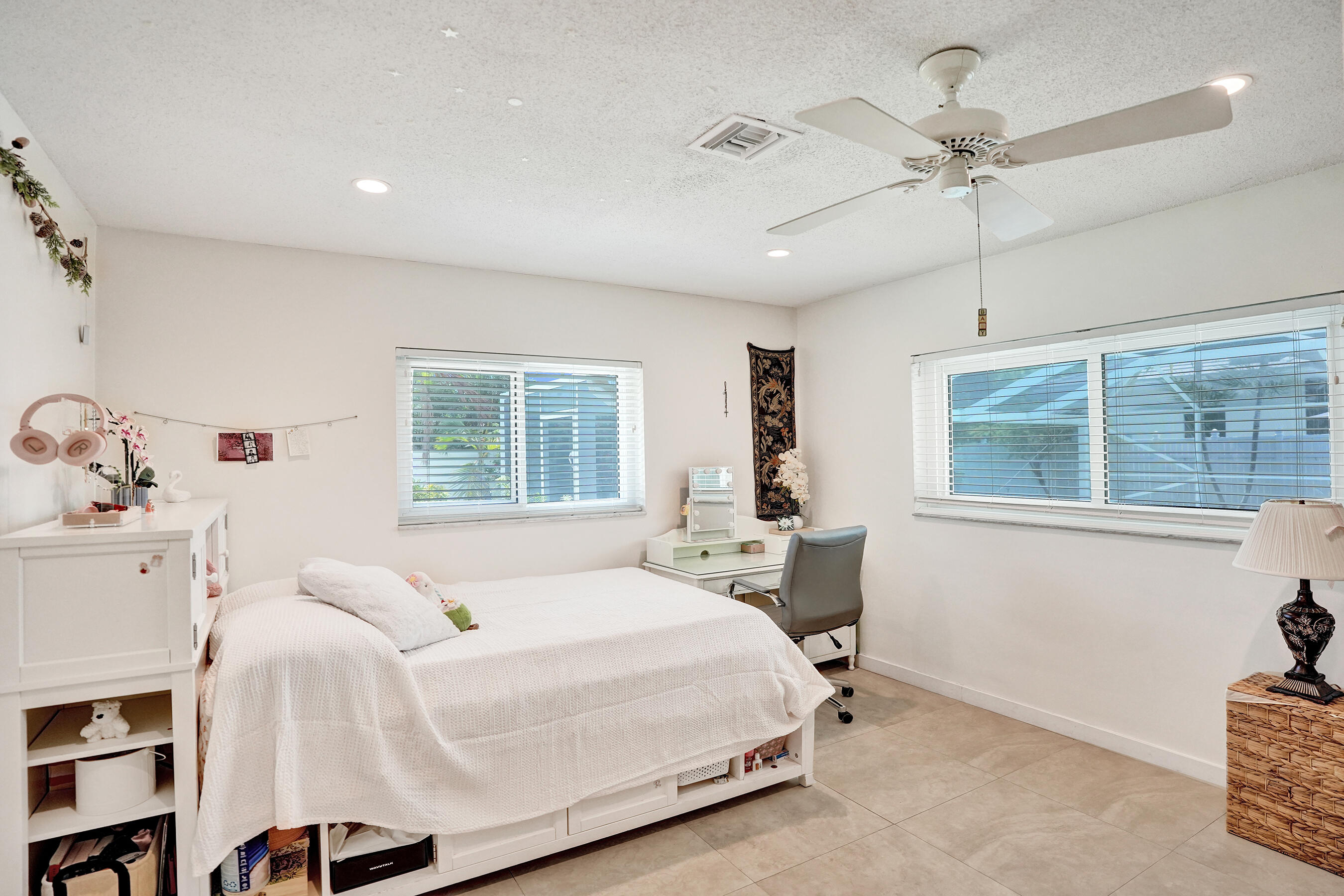 4800 NE 26TH, Fort Lauderdale FL 33308