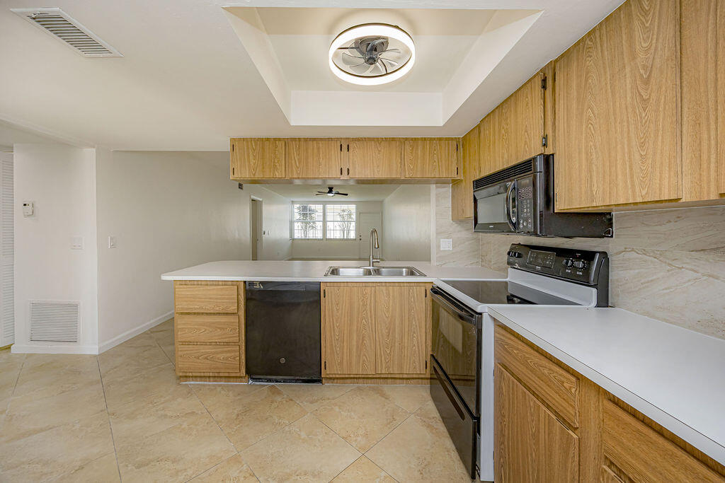 1501 PALM BEACH TRACE, Royal Palm Beach FL 33411