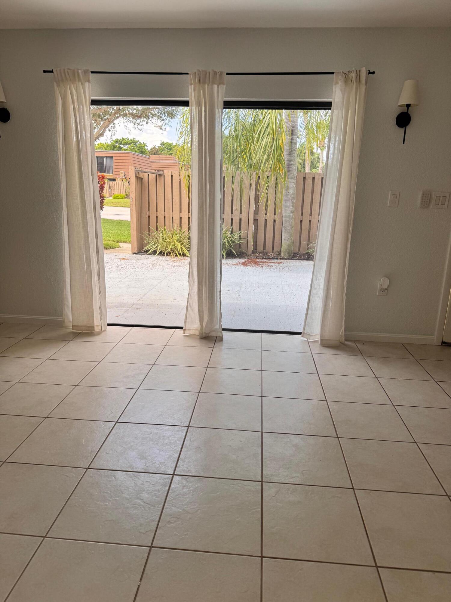 904 9TH, Palm Beach Gardens FL 33410
