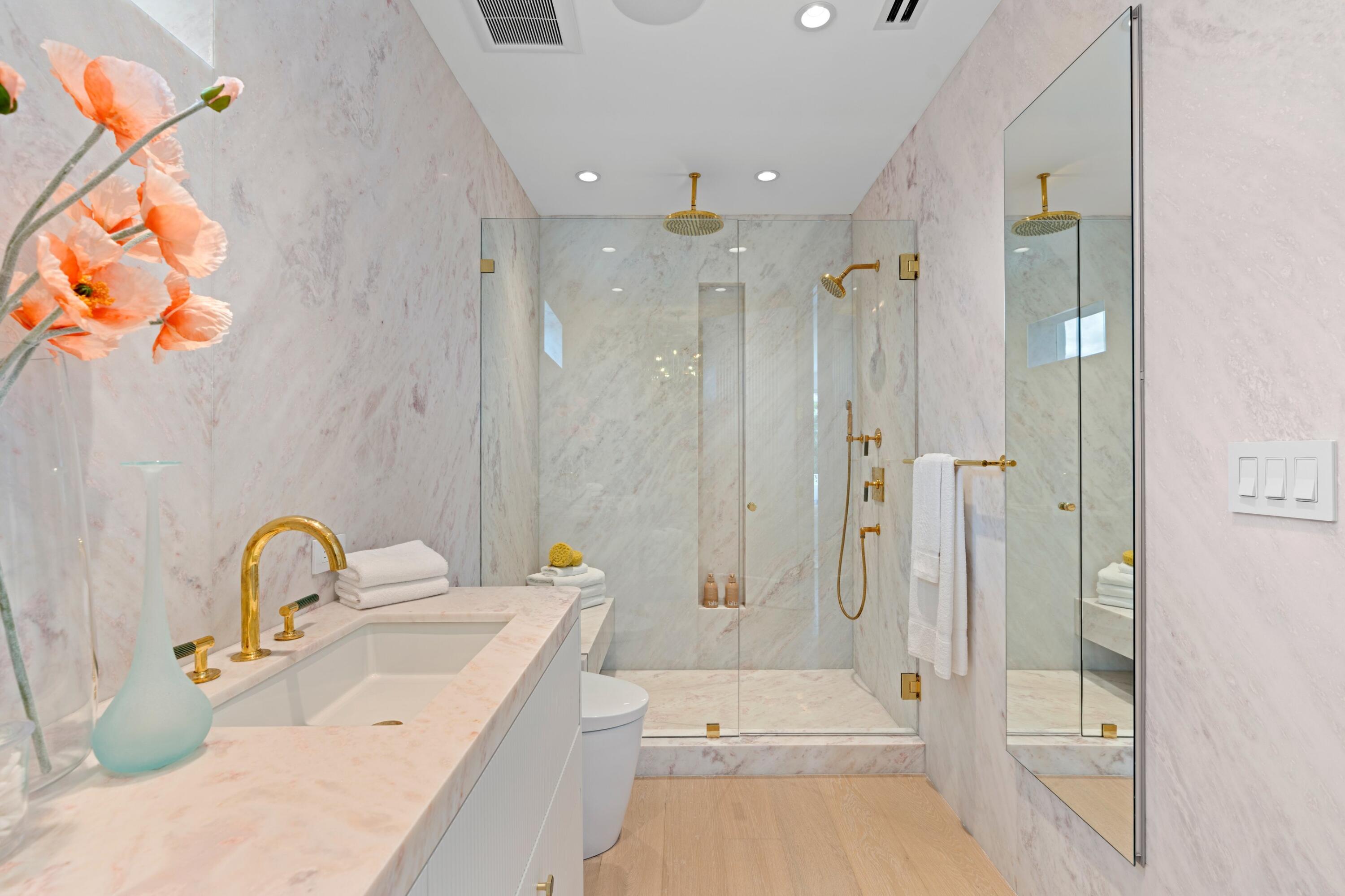 255 ROYAL POINCIANA #2nd floor, Palm Beach FL 33480