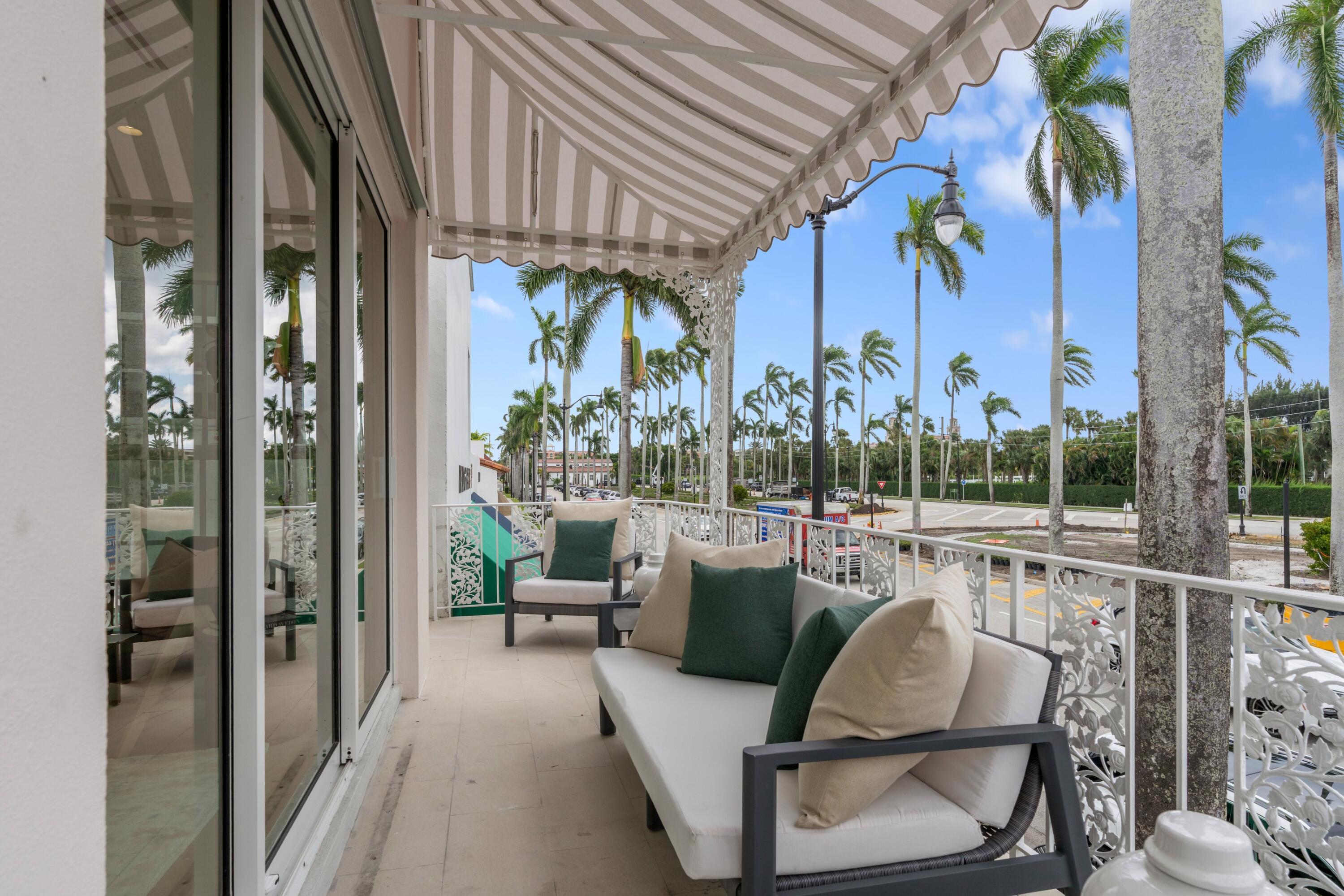 255 ROYAL POINCIANA #2nd floor, Palm Beach FL 33480