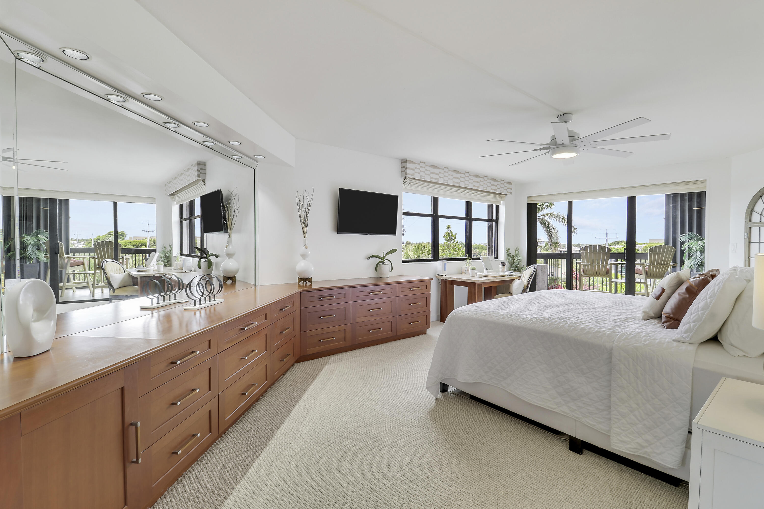 1155 Hillsboro Mile #403, Hillsboro Beach FL 33062