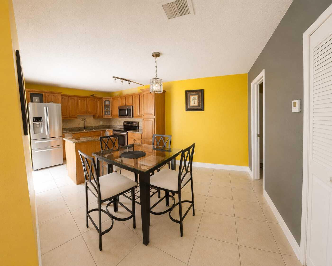 219 LAKE ARBOR #219, Palm Springs FL 33461