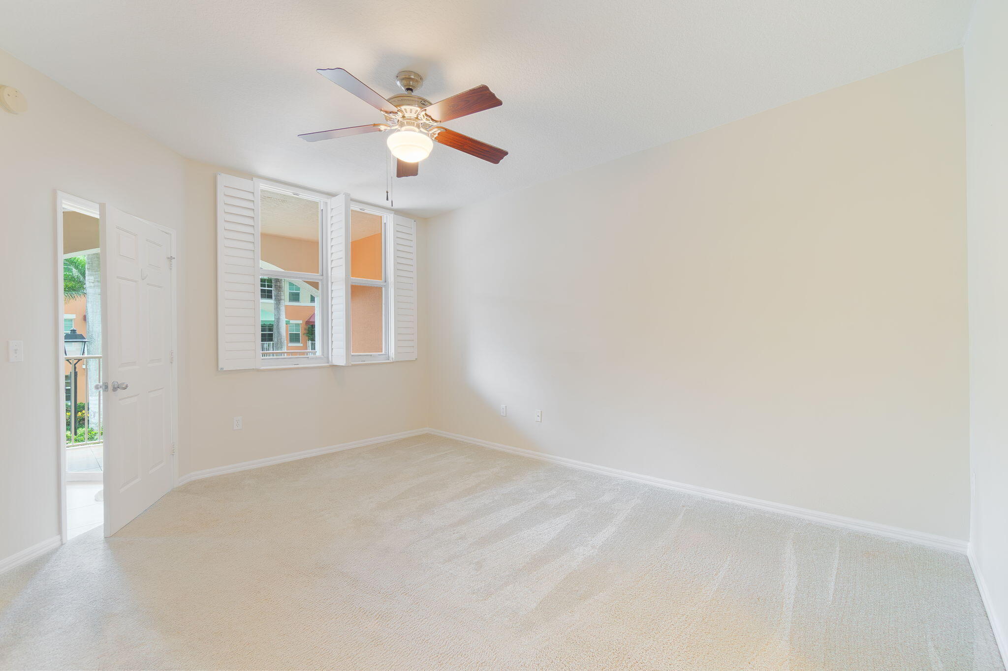 804 E Windward #211, Lantana FL 33462