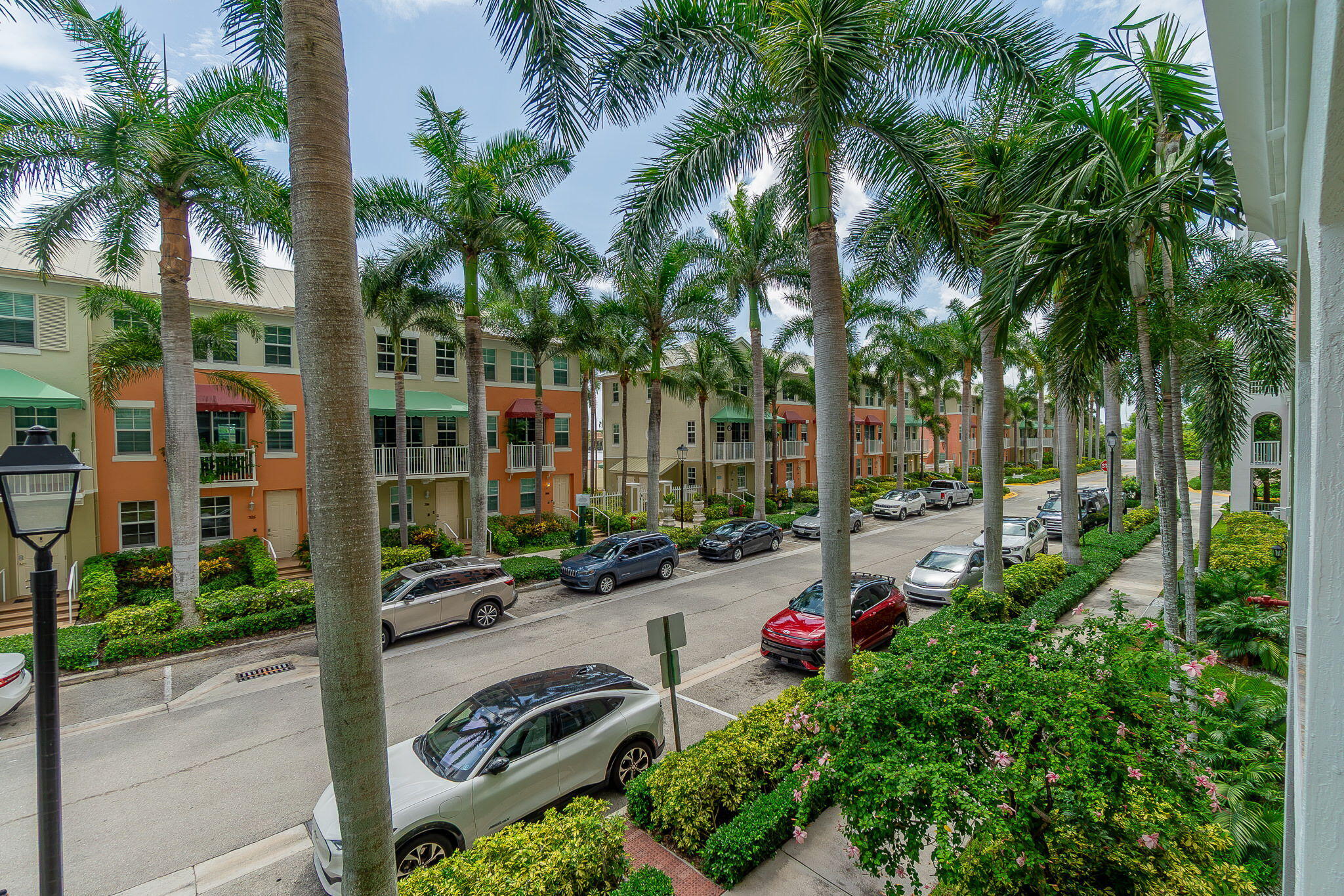 804 E Windward #211, Lantana FL 33462