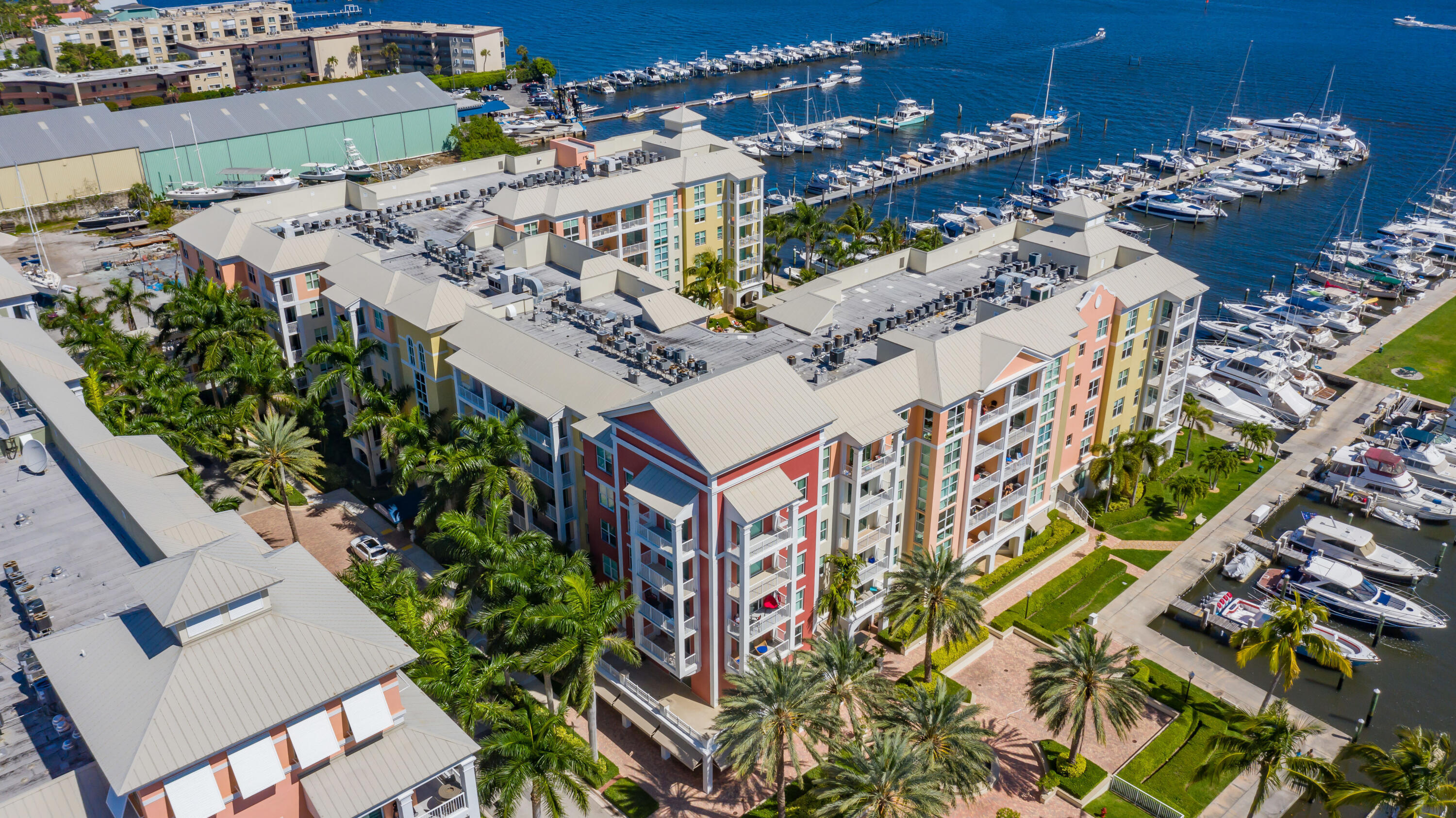 804 E Windward #211, Lantana FL 33462
