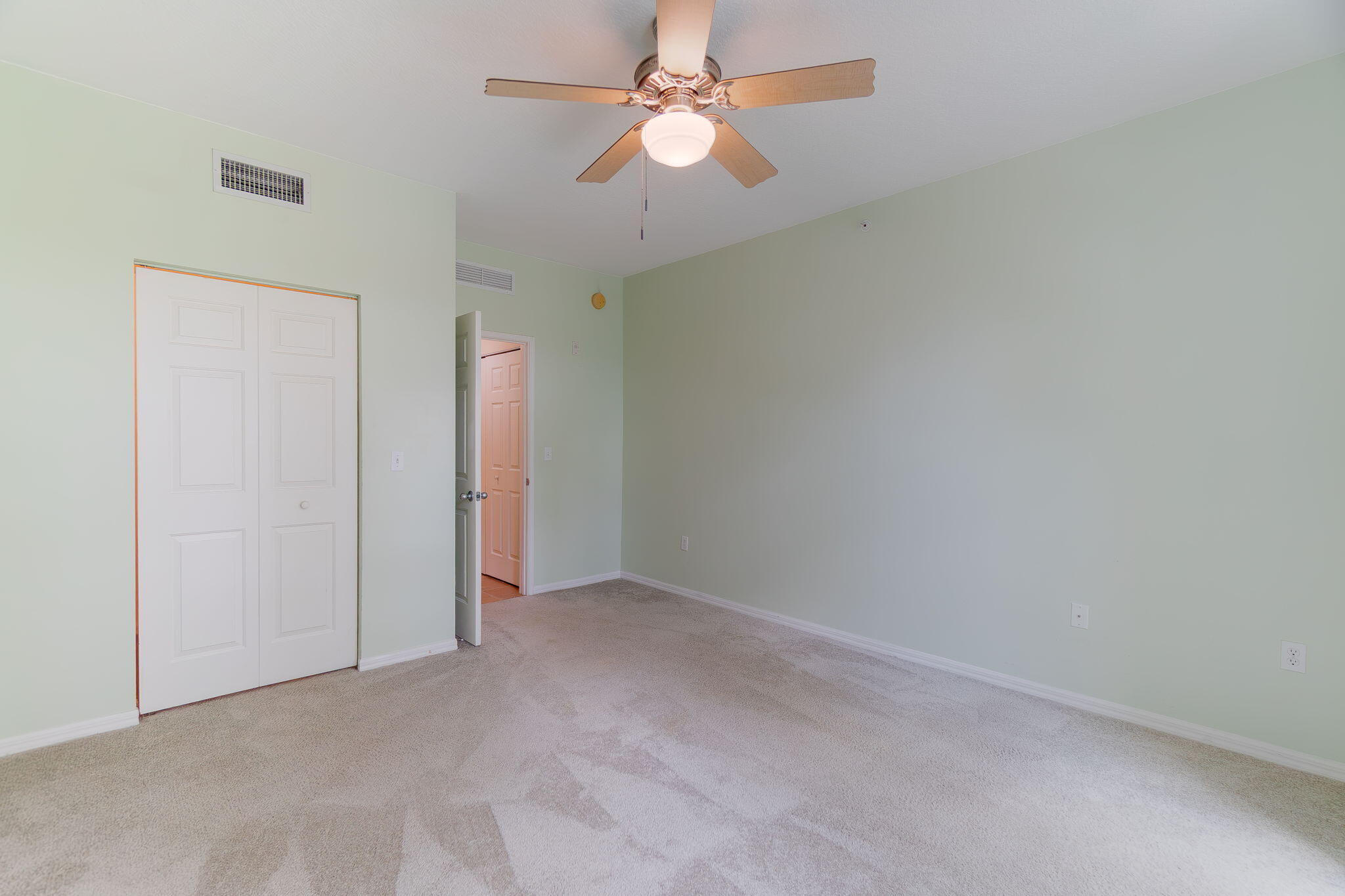 804 E Windward #211, Lantana FL 33462
