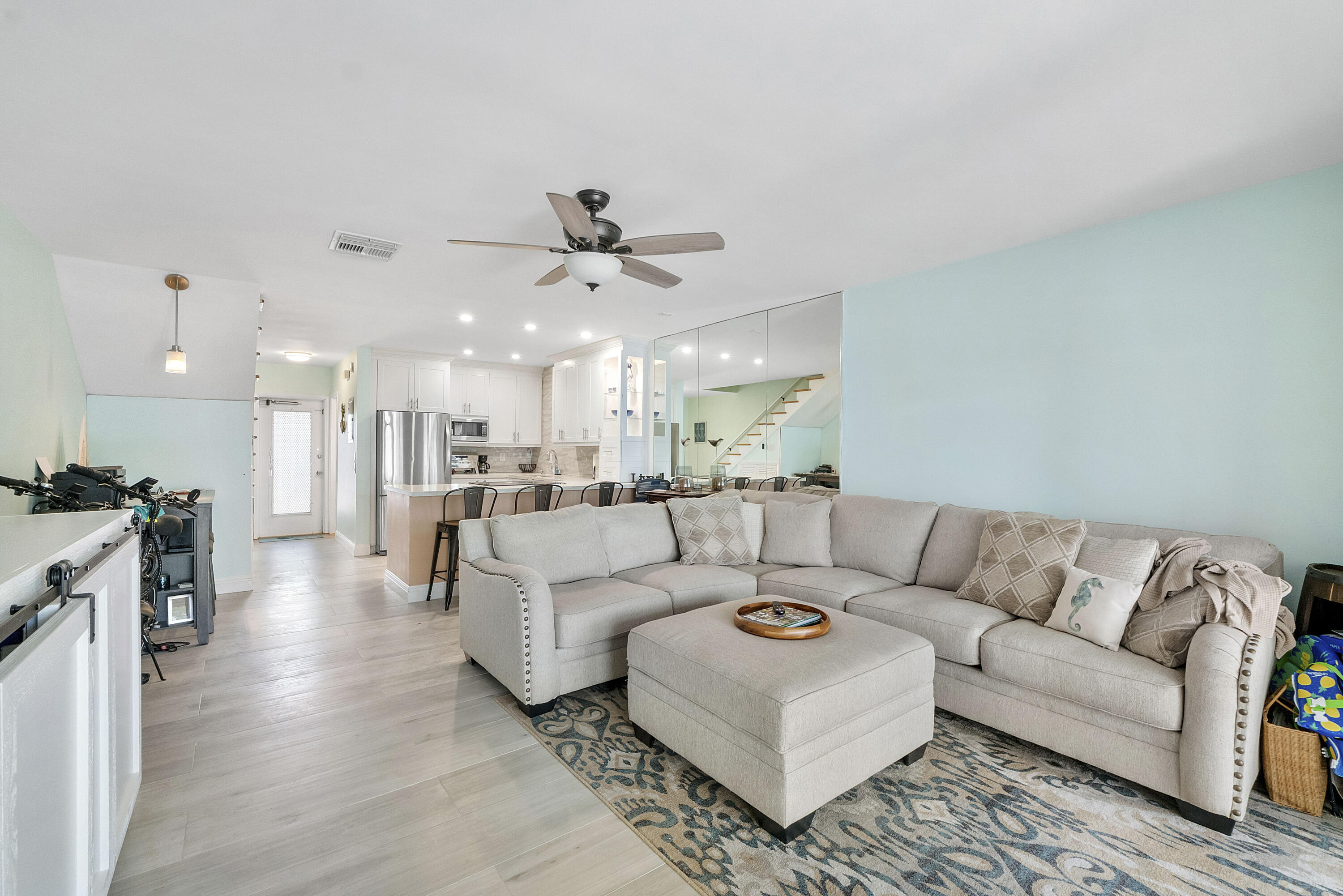 2500 NE 36TH #5, Lighthouse Point FL 33064