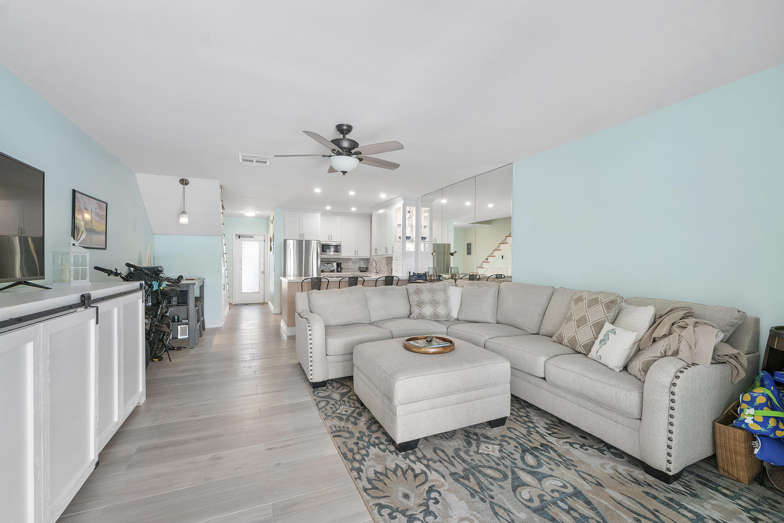 2500 NE 36TH #5, Lighthouse Point FL 33064