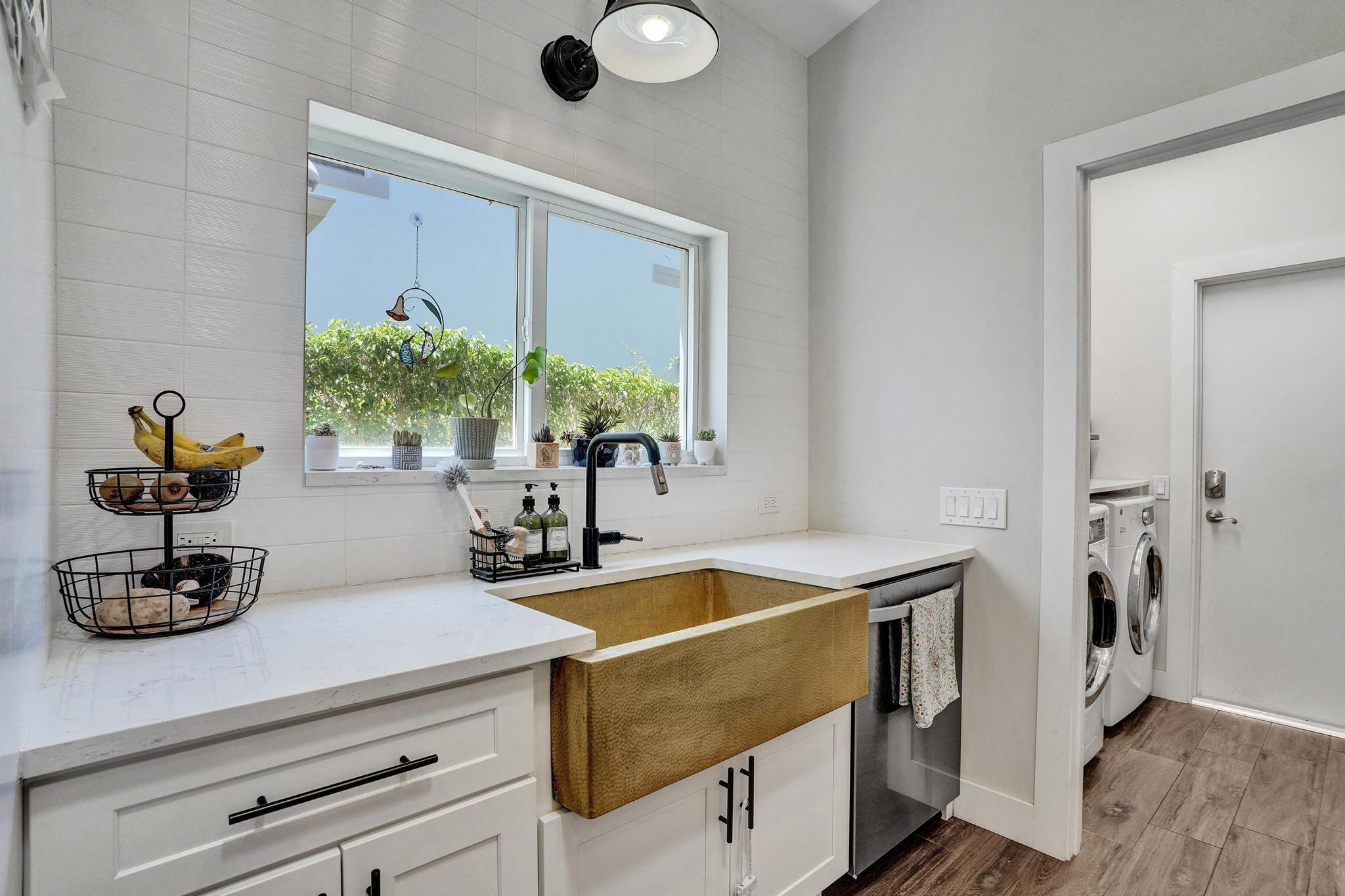3932 NW 62nd, Coconut Creek FL 33073