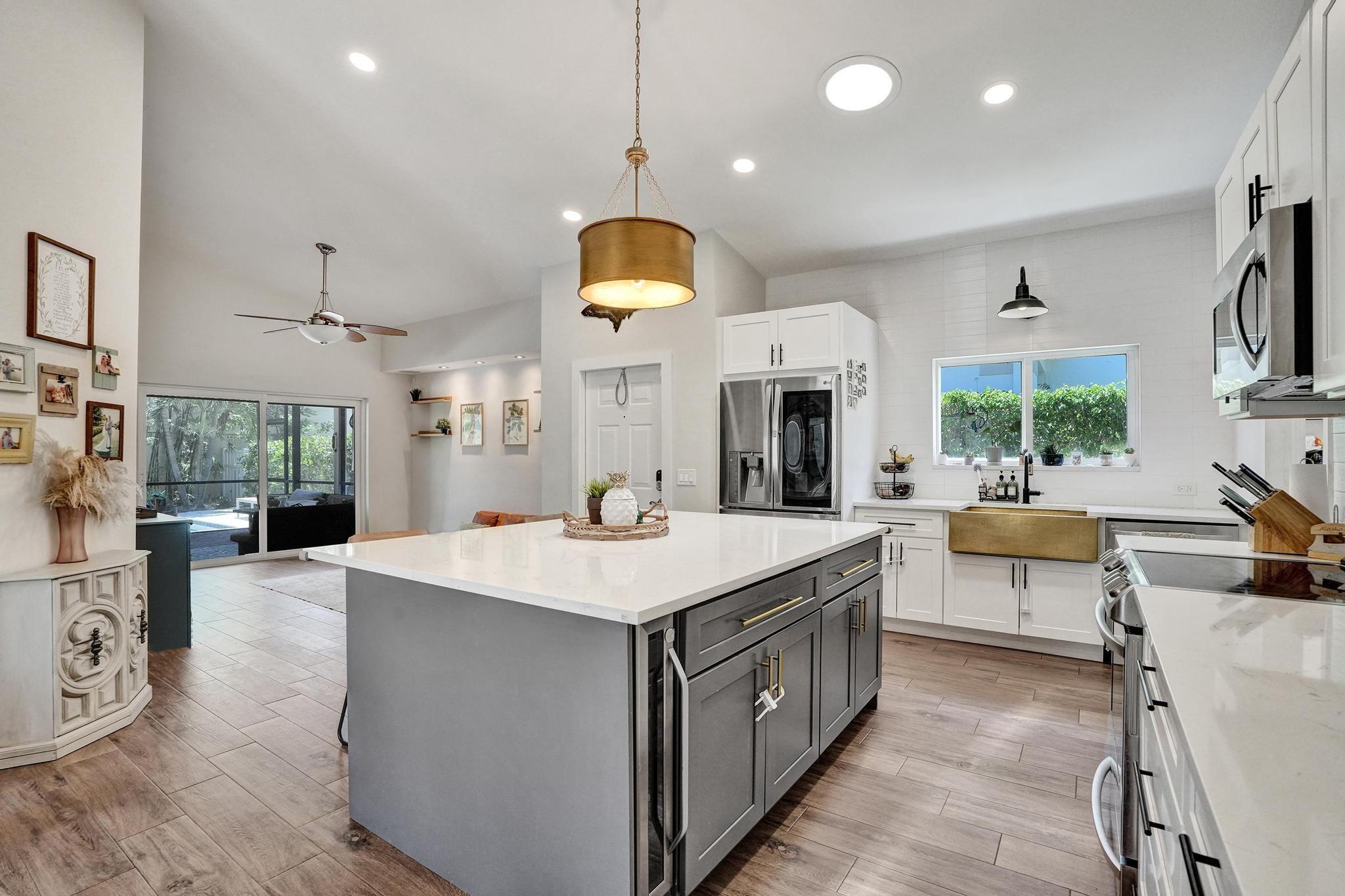 3932 NW 62nd, Coconut Creek FL 33073