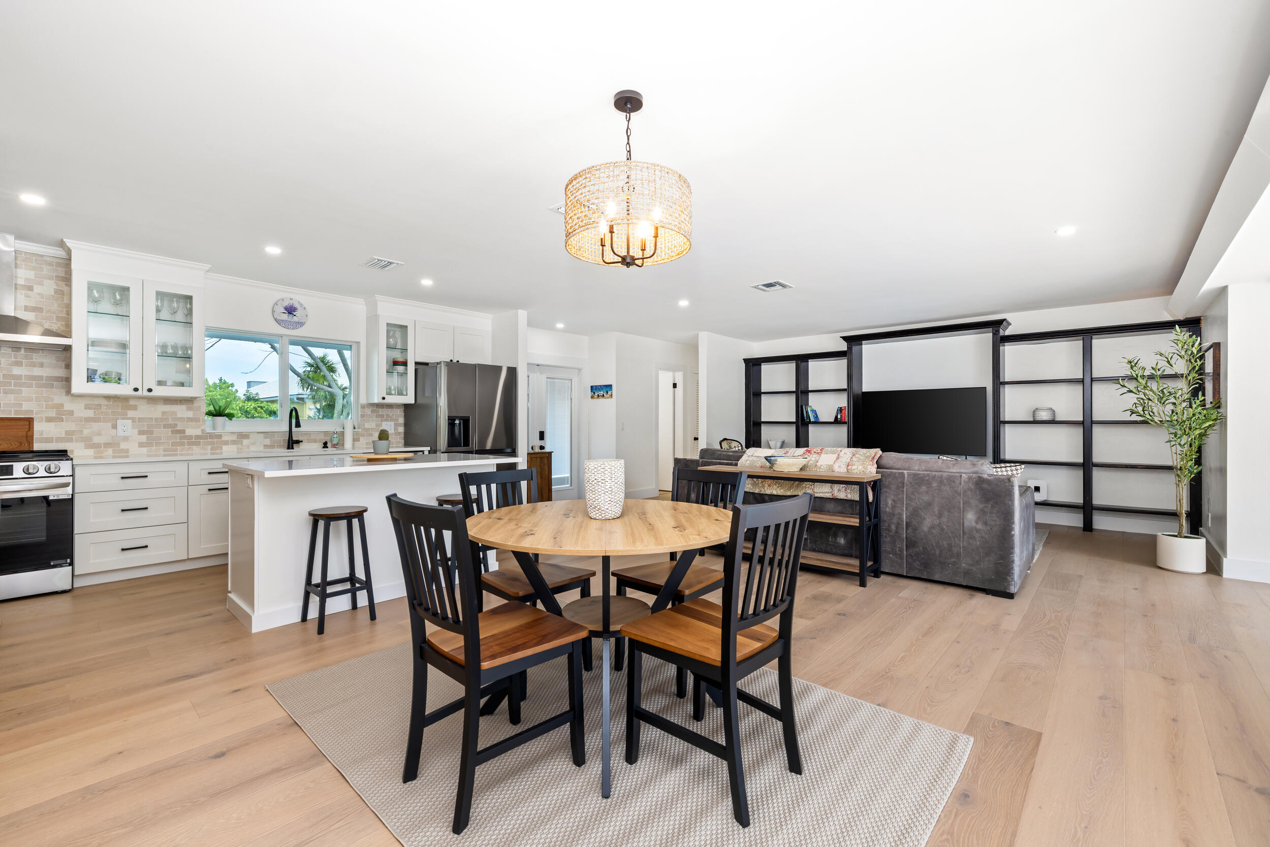 461 Apollo, Juno Beach FL 33408