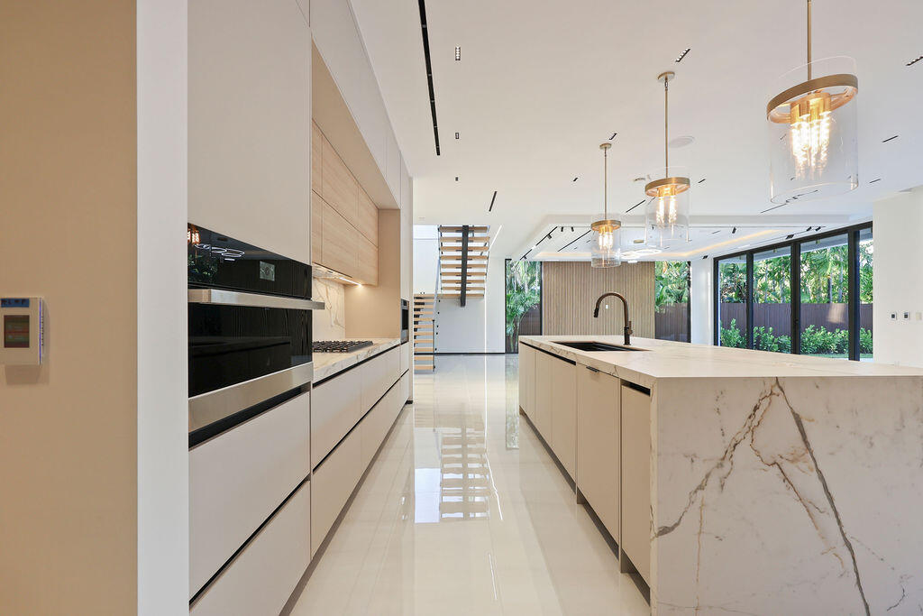 728 NE 17th, Fort Lauderdale FL 33304