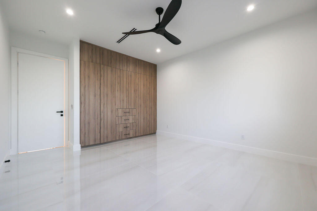 728 NE 17th, Fort Lauderdale FL 33304
