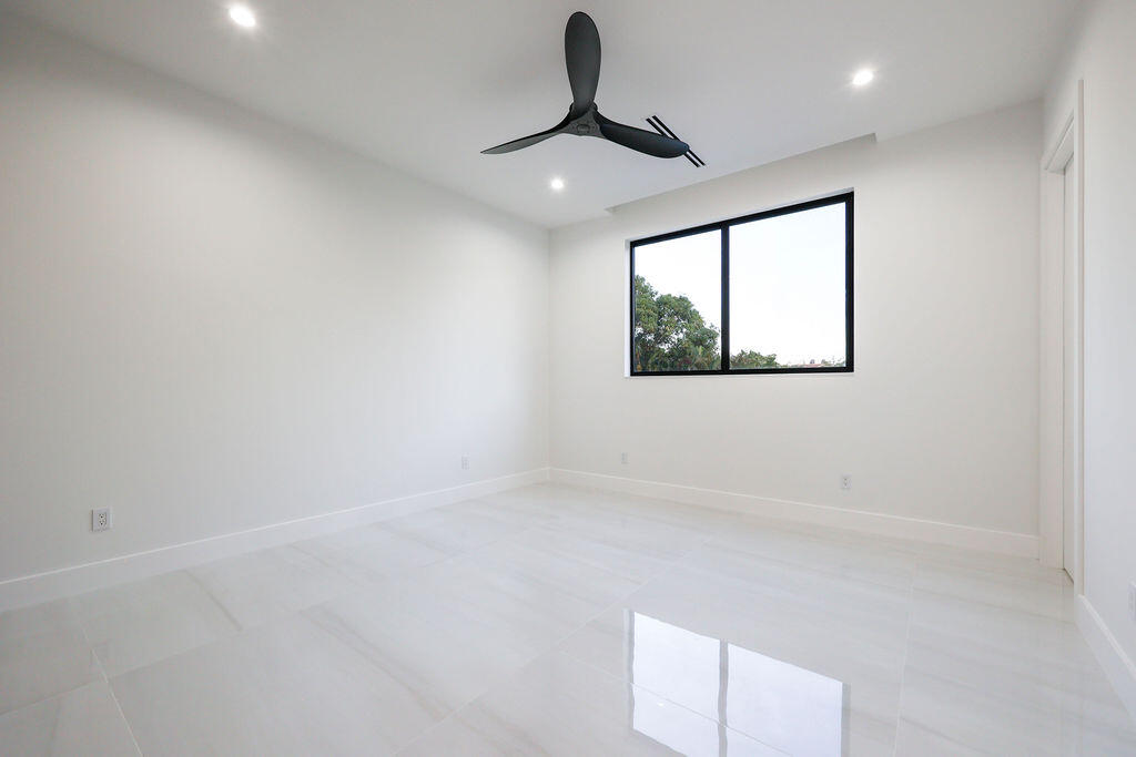 728 NE 17th, Fort Lauderdale FL 33304