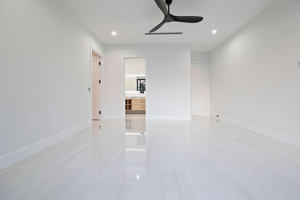 728 NE 17th, Fort Lauderdale FL 33304