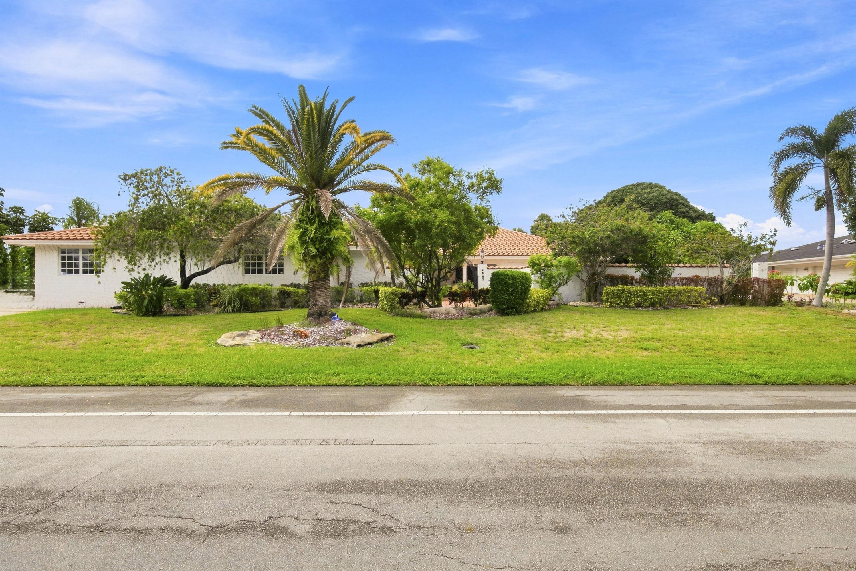 4903 WOODLANDS, Tamarac FL 33319