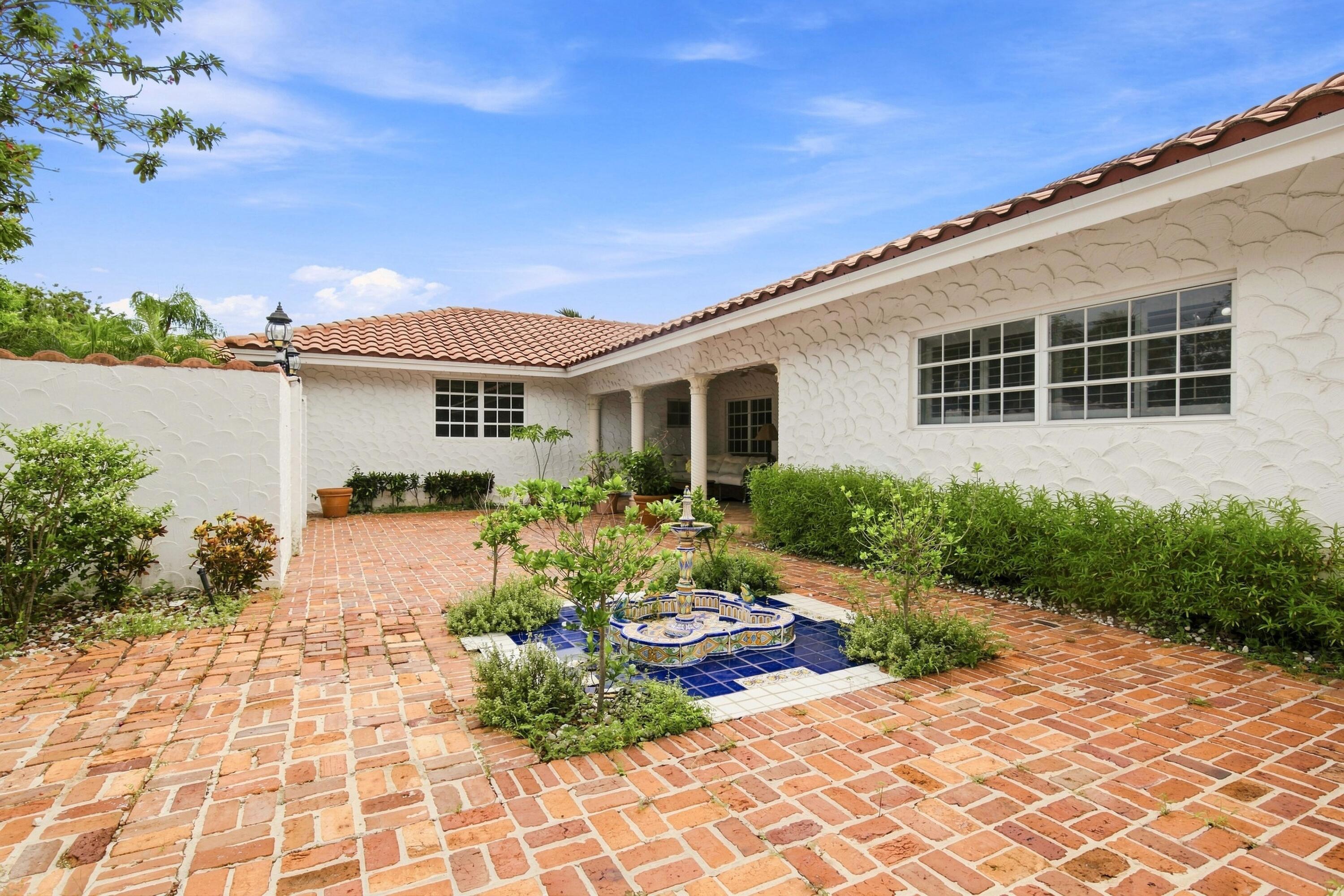 4903 WOODLANDS, Tamarac FL 33319