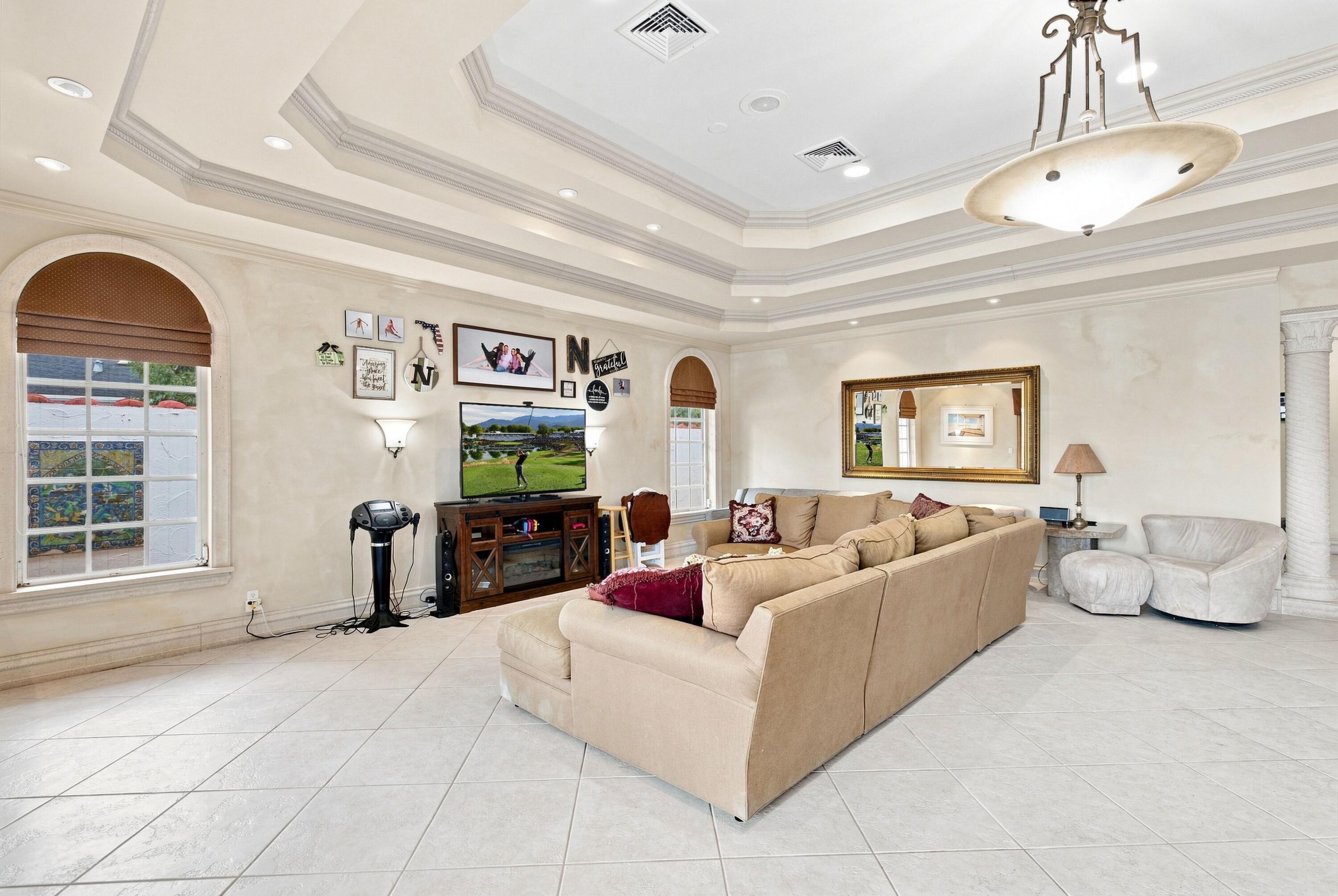 4903 WOODLANDS, Tamarac FL 33319