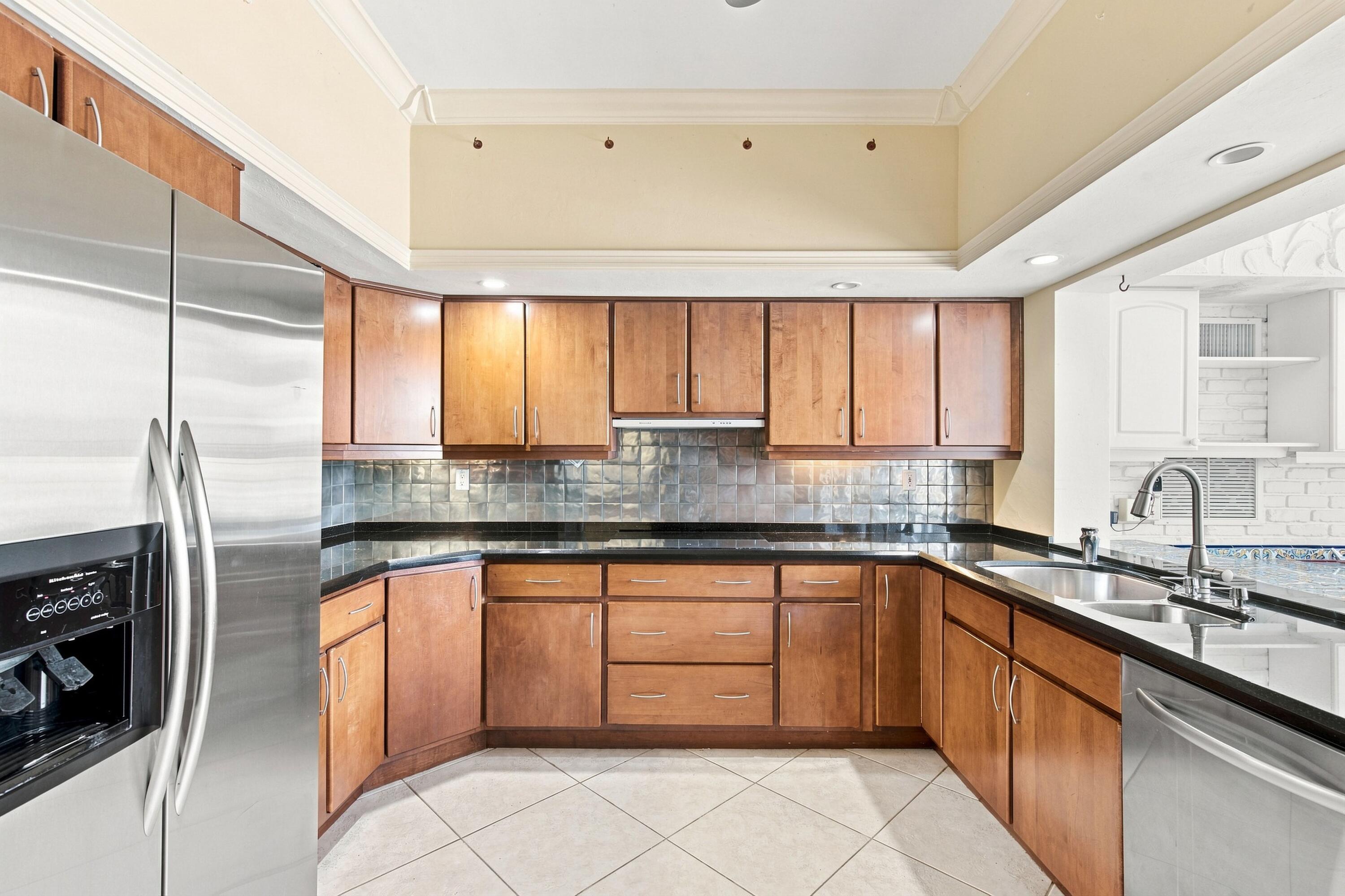 4903 WOODLANDS, Tamarac FL 33319