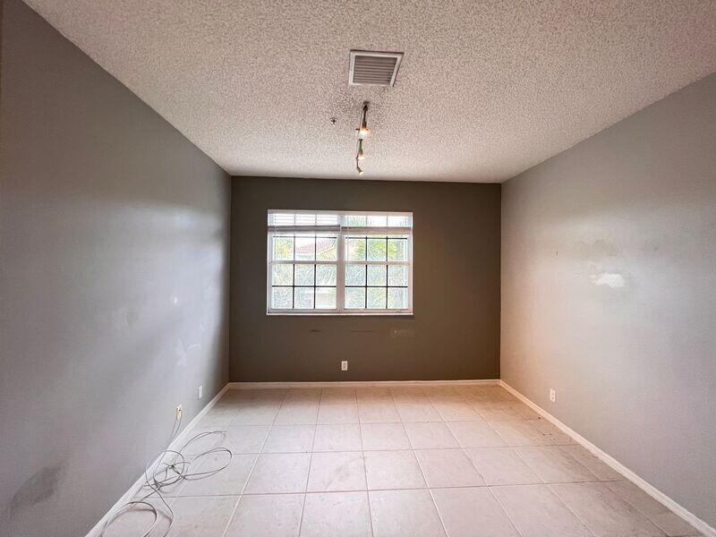 117 Lighthouse #J, Tequesta FL 33469