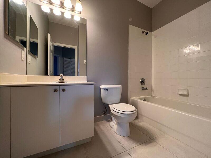 117 Lighthouse #J, Tequesta FL 33469