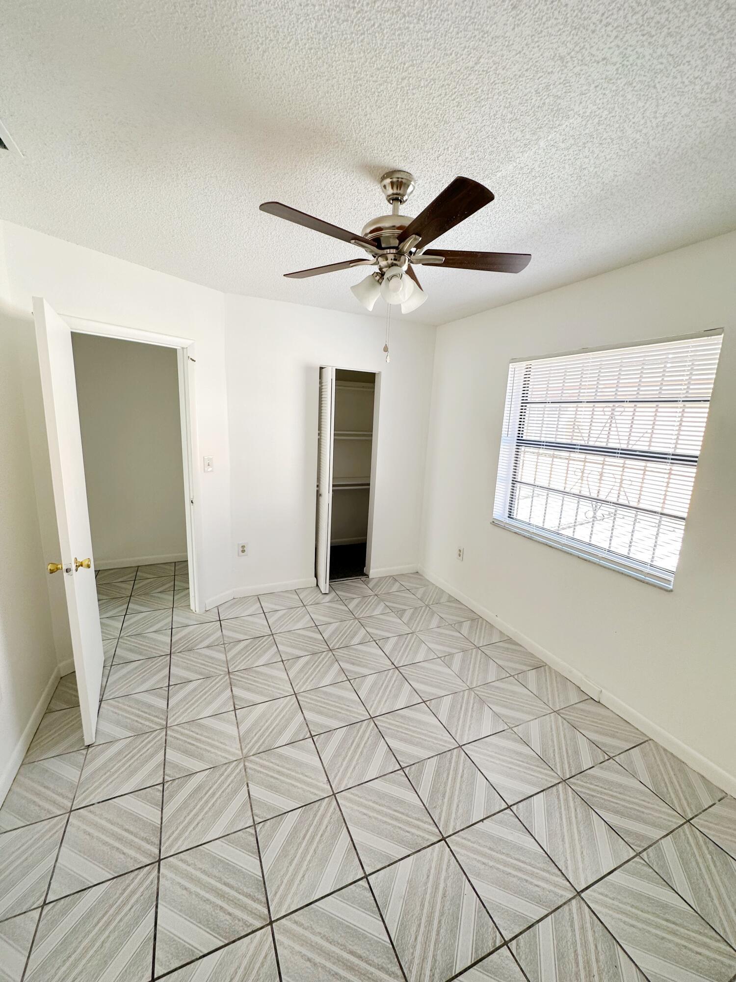 1701 W 42ND #43, Hialeah FL 33012