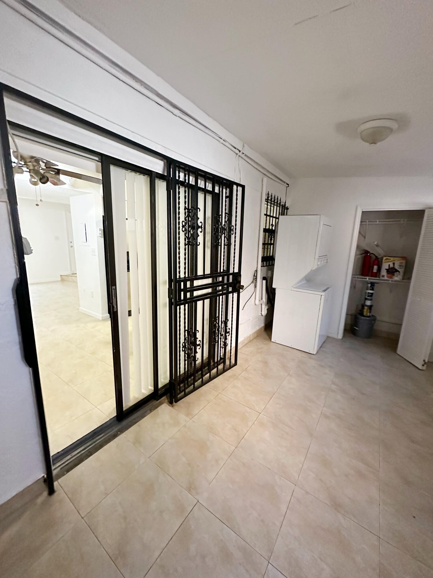 1701 W 42ND #43, Hialeah FL 33012