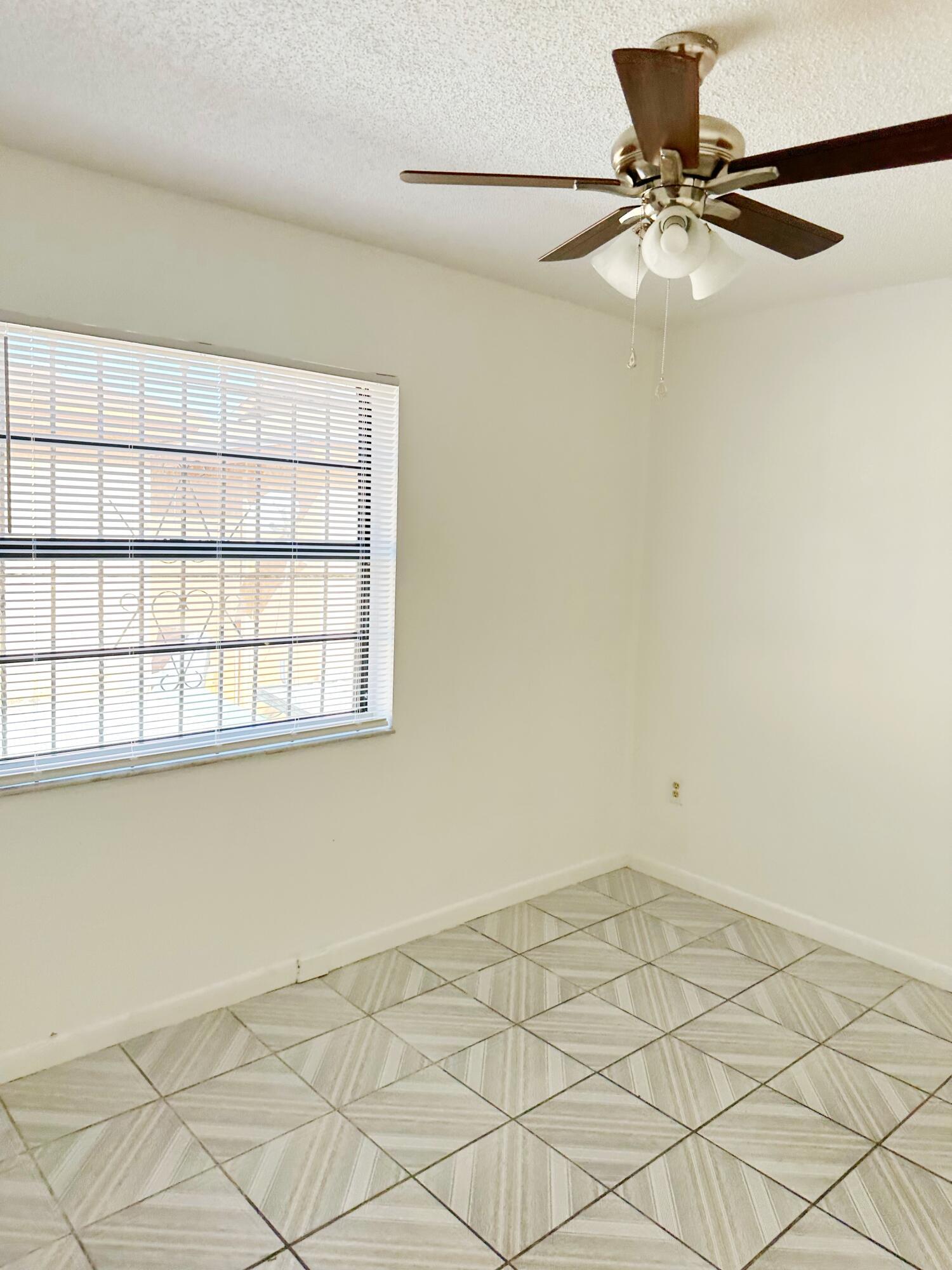 1701 W 42ND #43, Hialeah FL 33012
