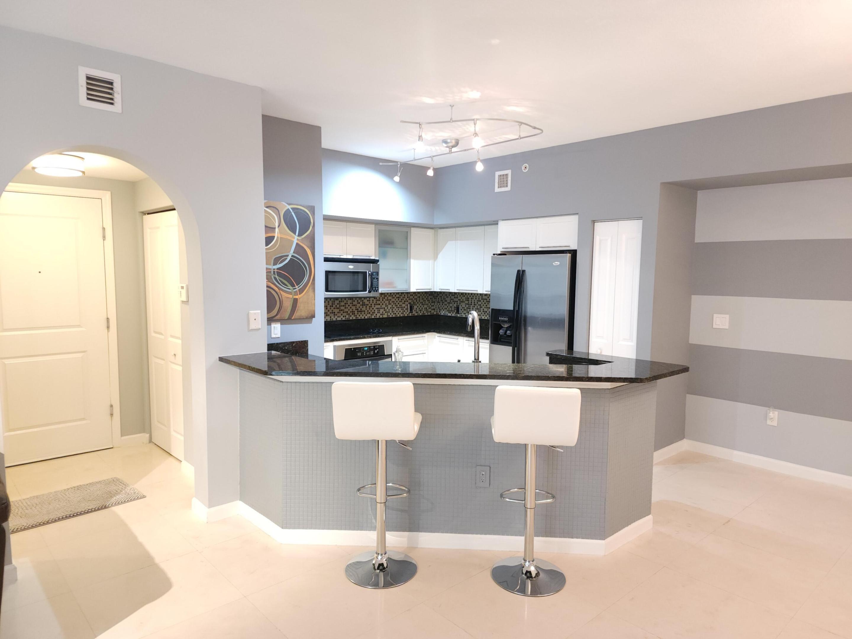 225 NE 1st #303, Delray Beach FL 33444