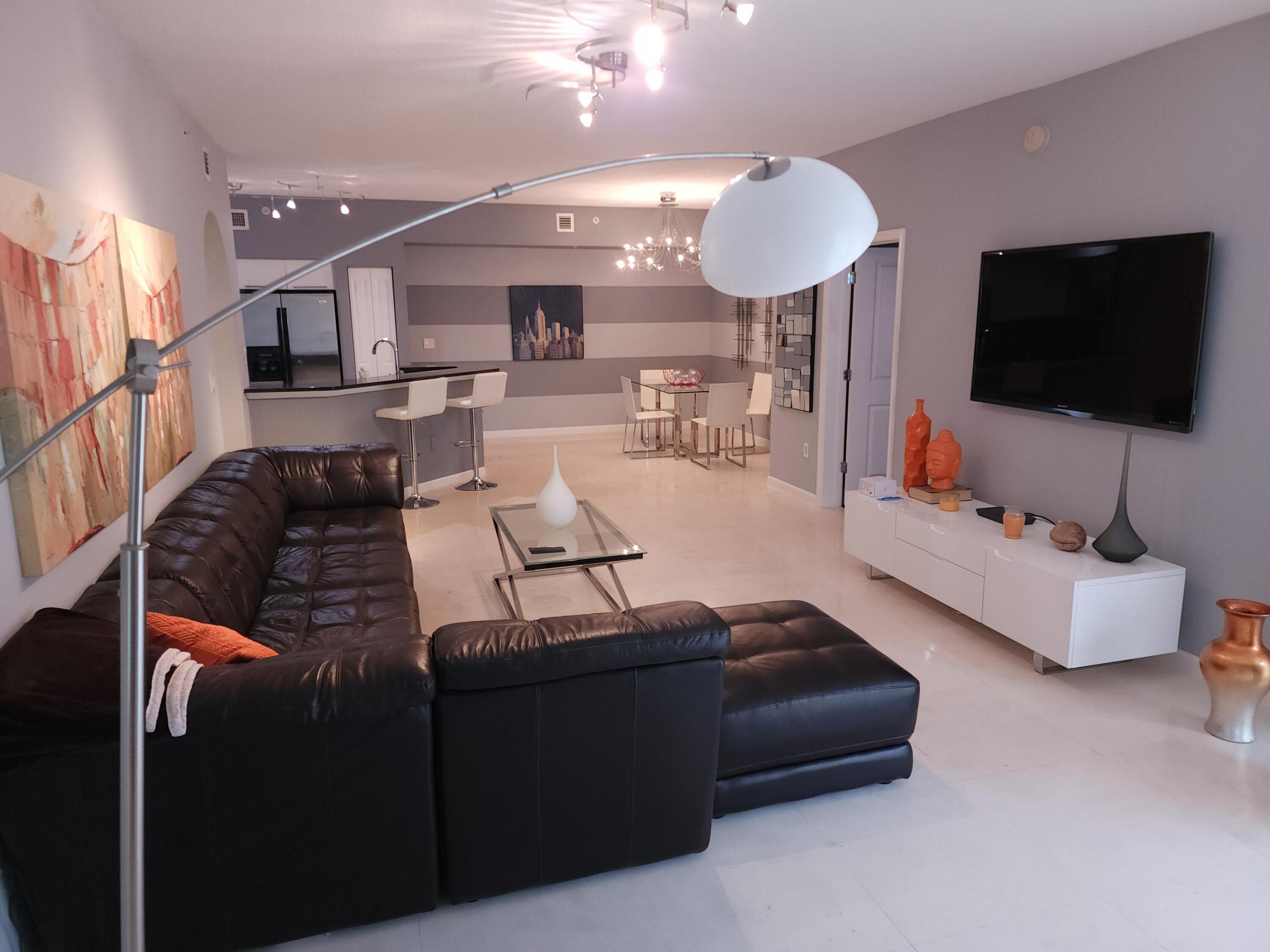 225 NE 1st #303, Delray Beach FL 33444