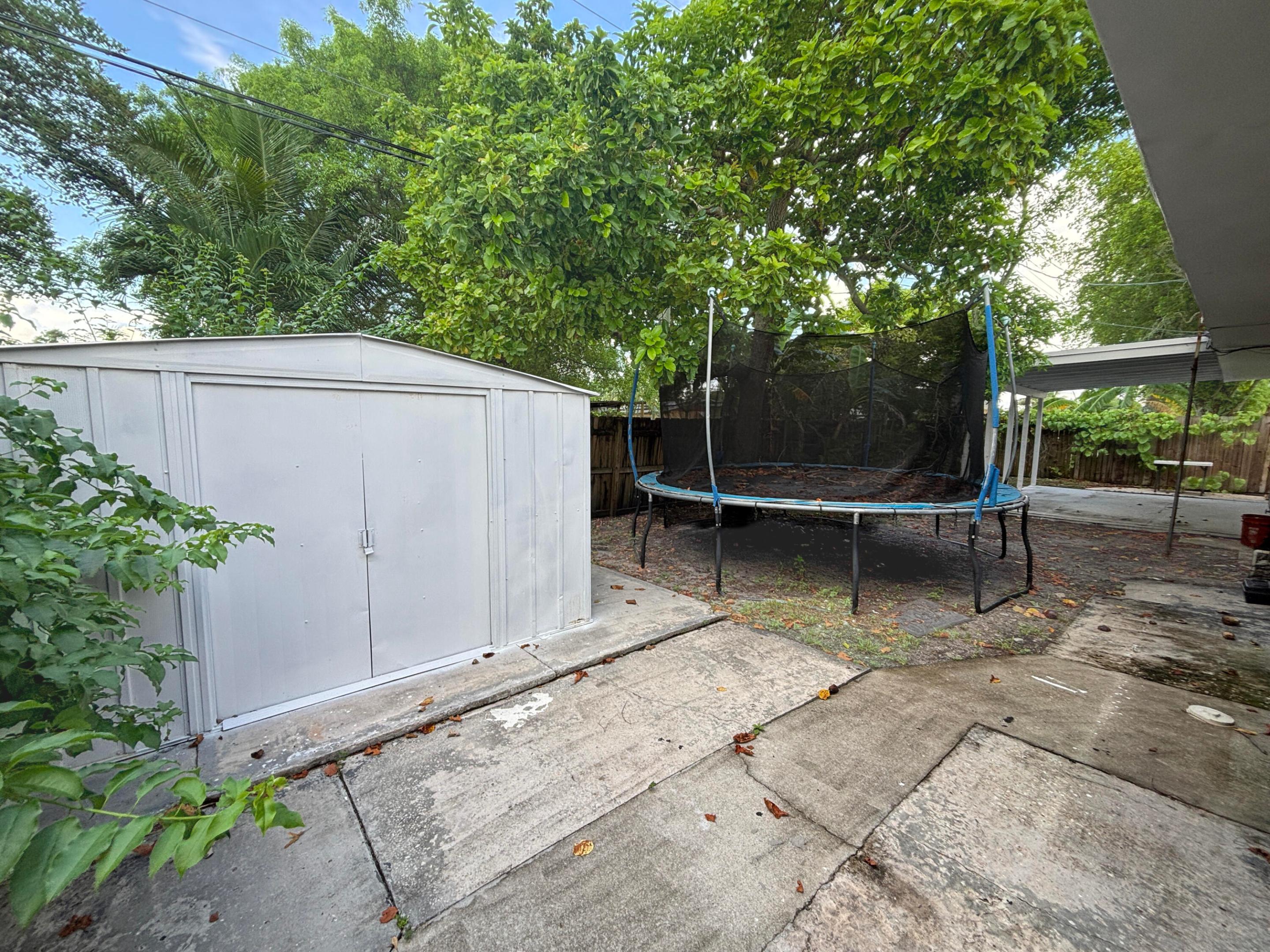 6720 SW 17TH, North Lauderdale FL 33068
