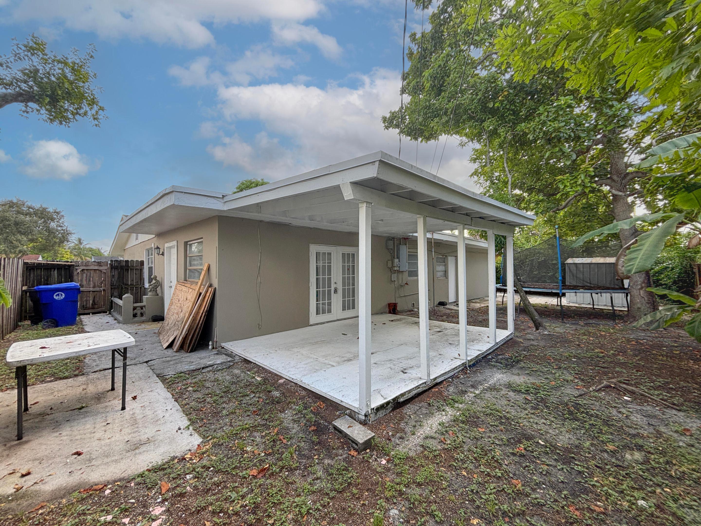 6720 SW 17TH, North Lauderdale FL 33068