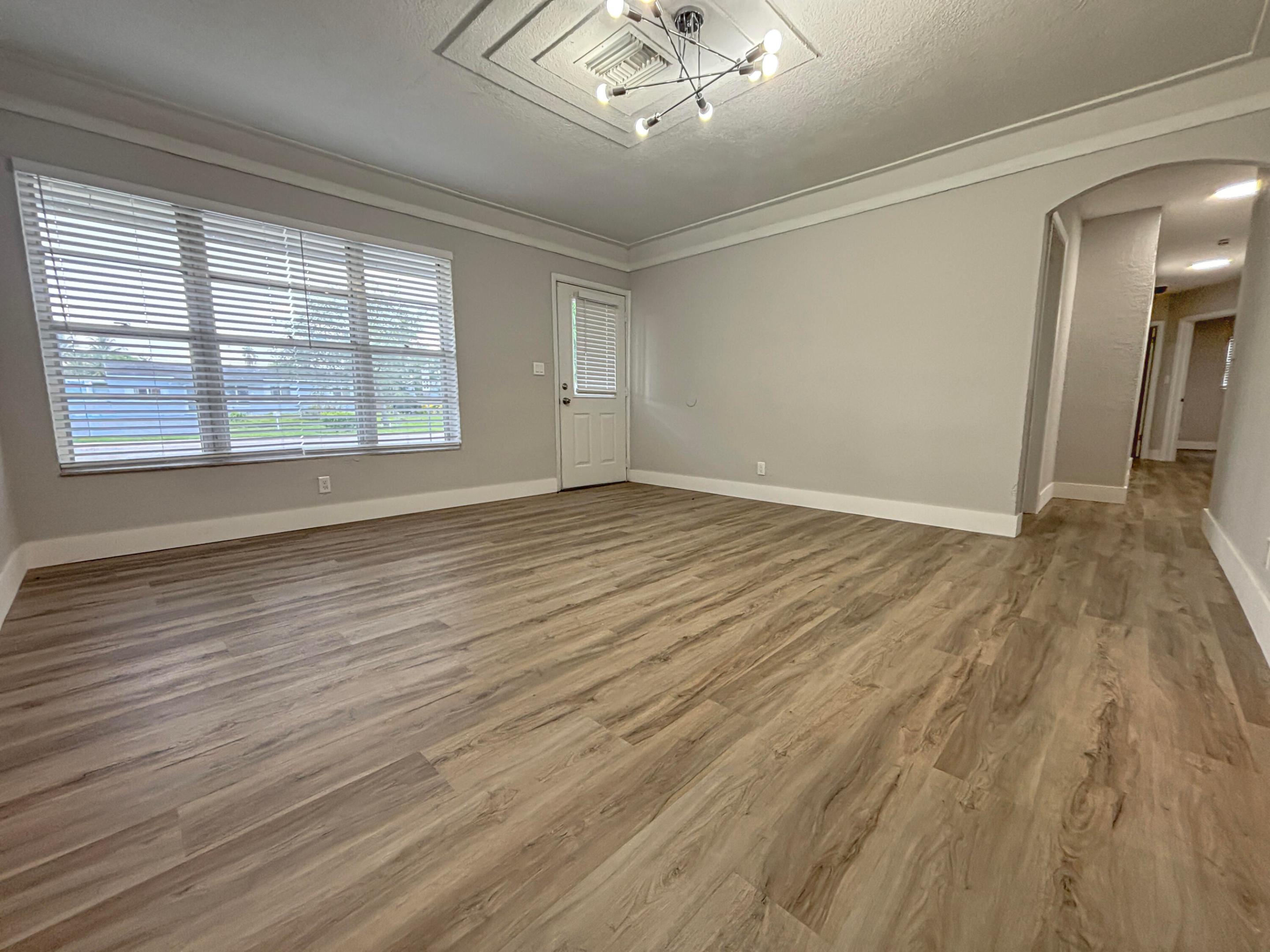 6720 SW 17TH, North Lauderdale FL 33068