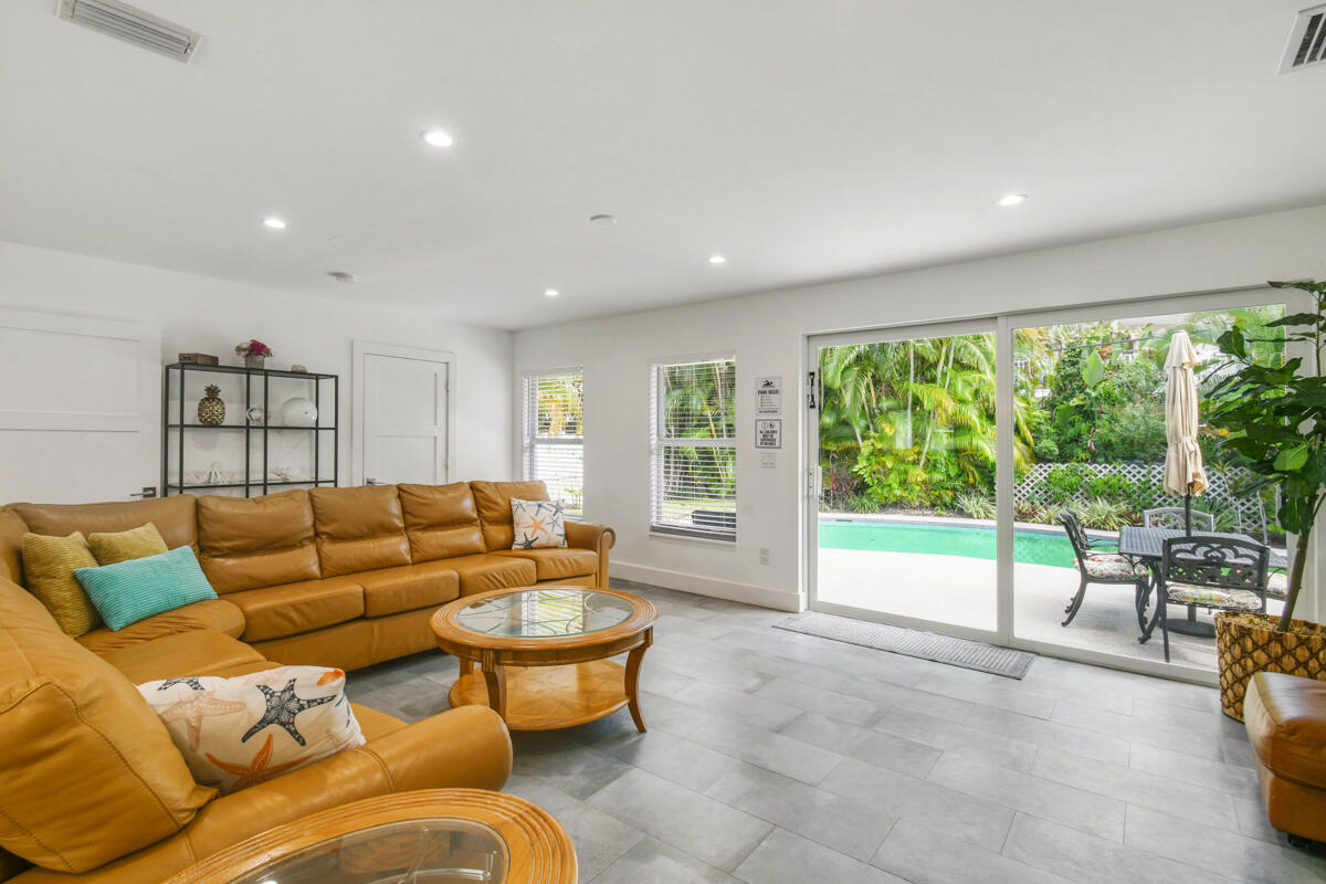 1182 Beach, Singer Island FL 33404