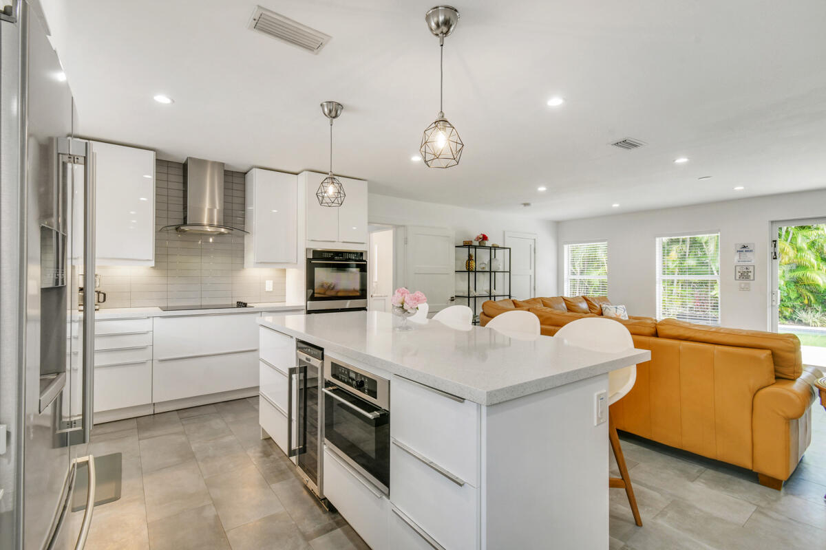 1182 Beach, Singer Island FL 33404