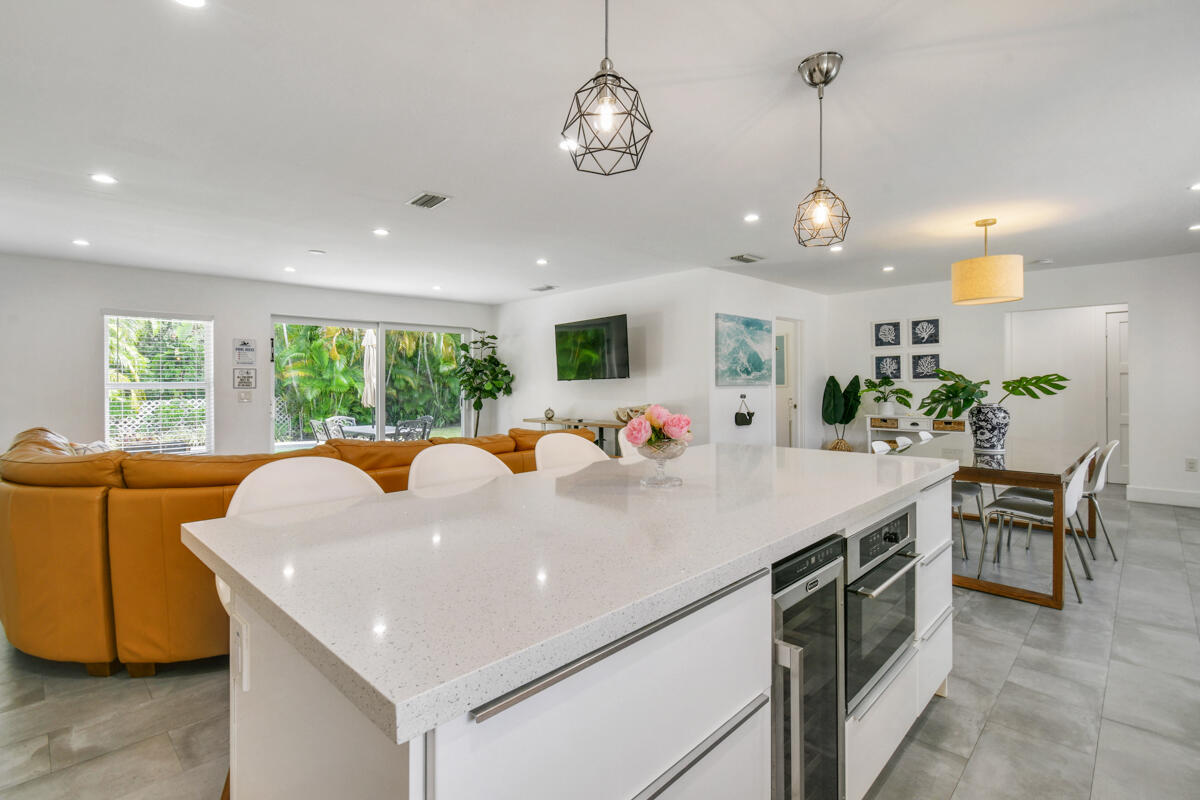 1182 Beach, Singer Island FL 33404