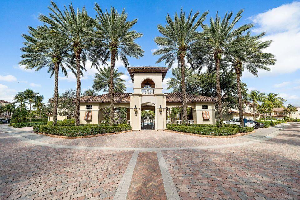 40 Marina Gardens, Palm Beach Gardens FL 33410