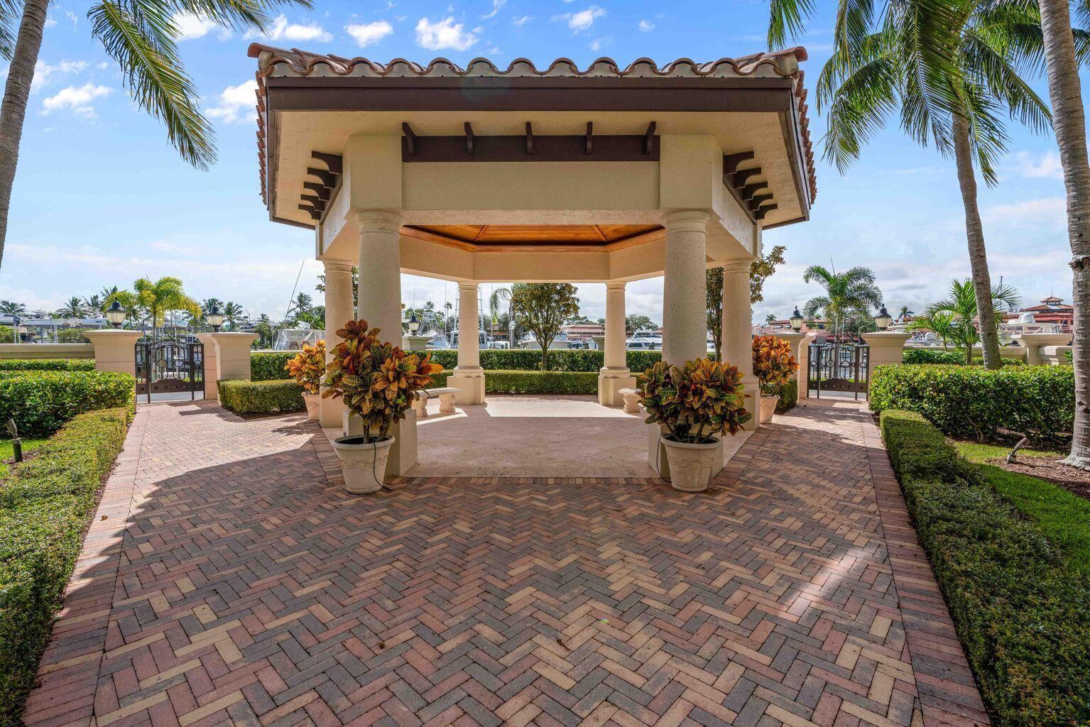 40 Marina Gardens, Palm Beach Gardens FL 33410