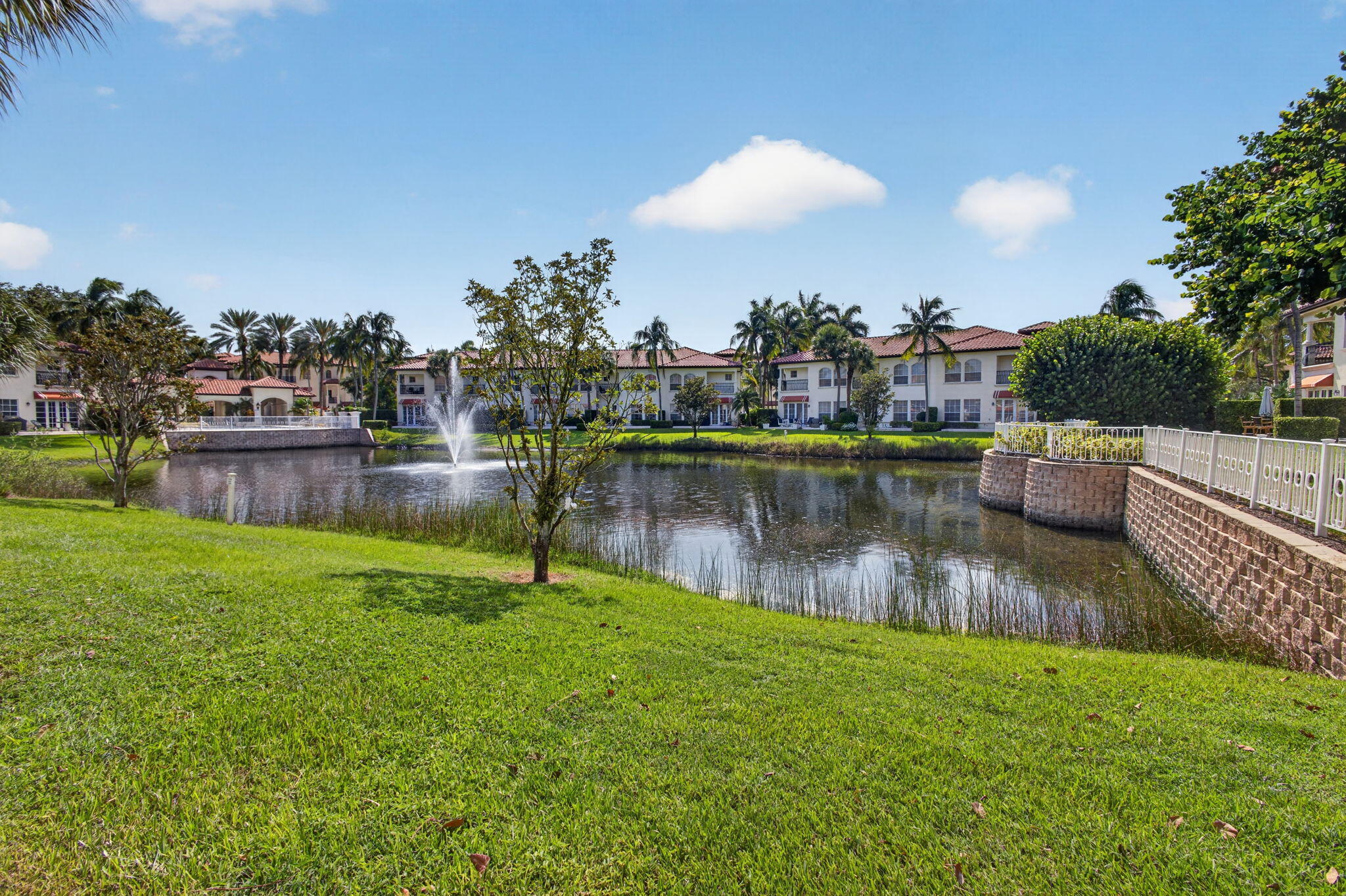 40 Marina Gardens, Palm Beach Gardens FL 33410