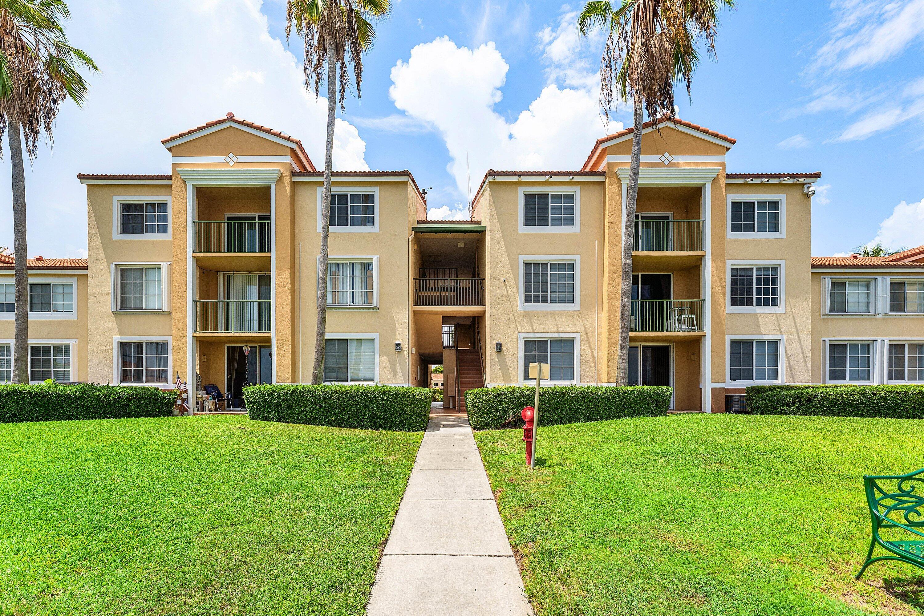 167 Yacht Club #205, Hypoluxo FL 33462