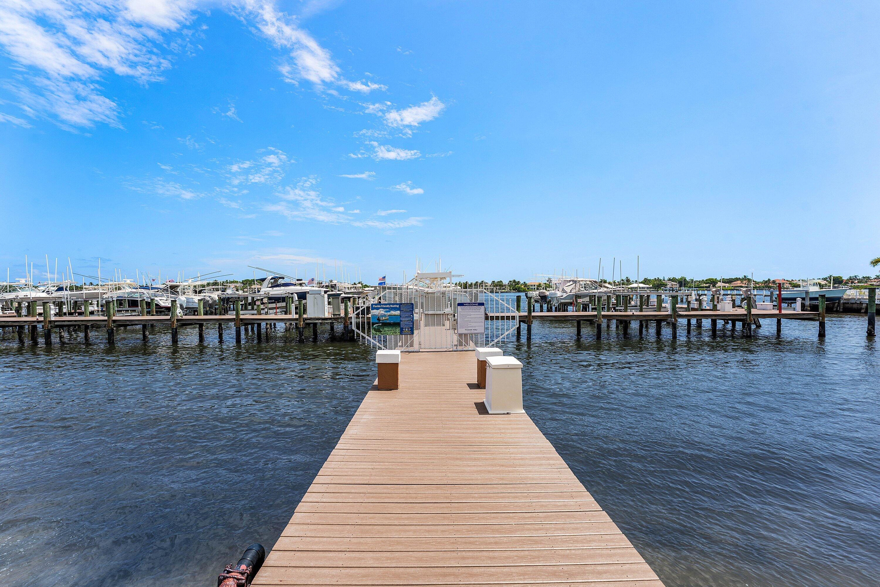 167 Yacht Club #205, Hypoluxo FL 33462